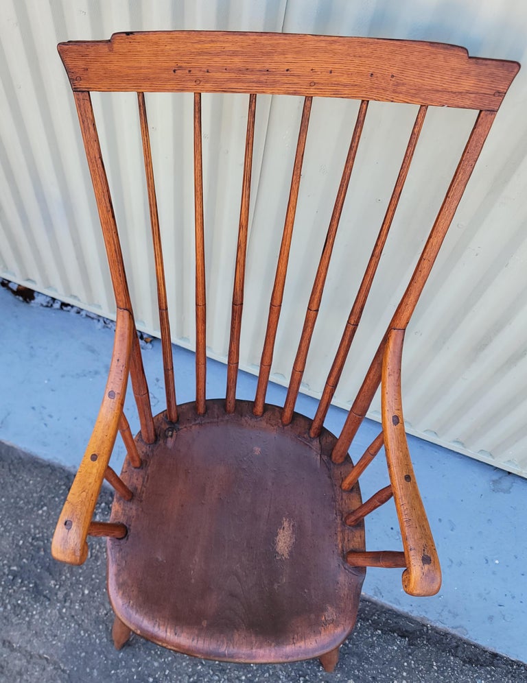 19th C High Back Windsor Arm Chair For Sale at 1stDibs