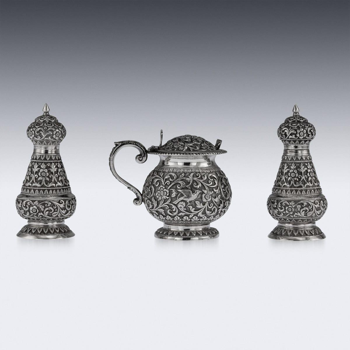 19th Century Indian Cutch Solid Silver Condiment Set, Oomersi Mawji, circa 1890 In Good Condition In Royal Tunbridge Wells, Kent