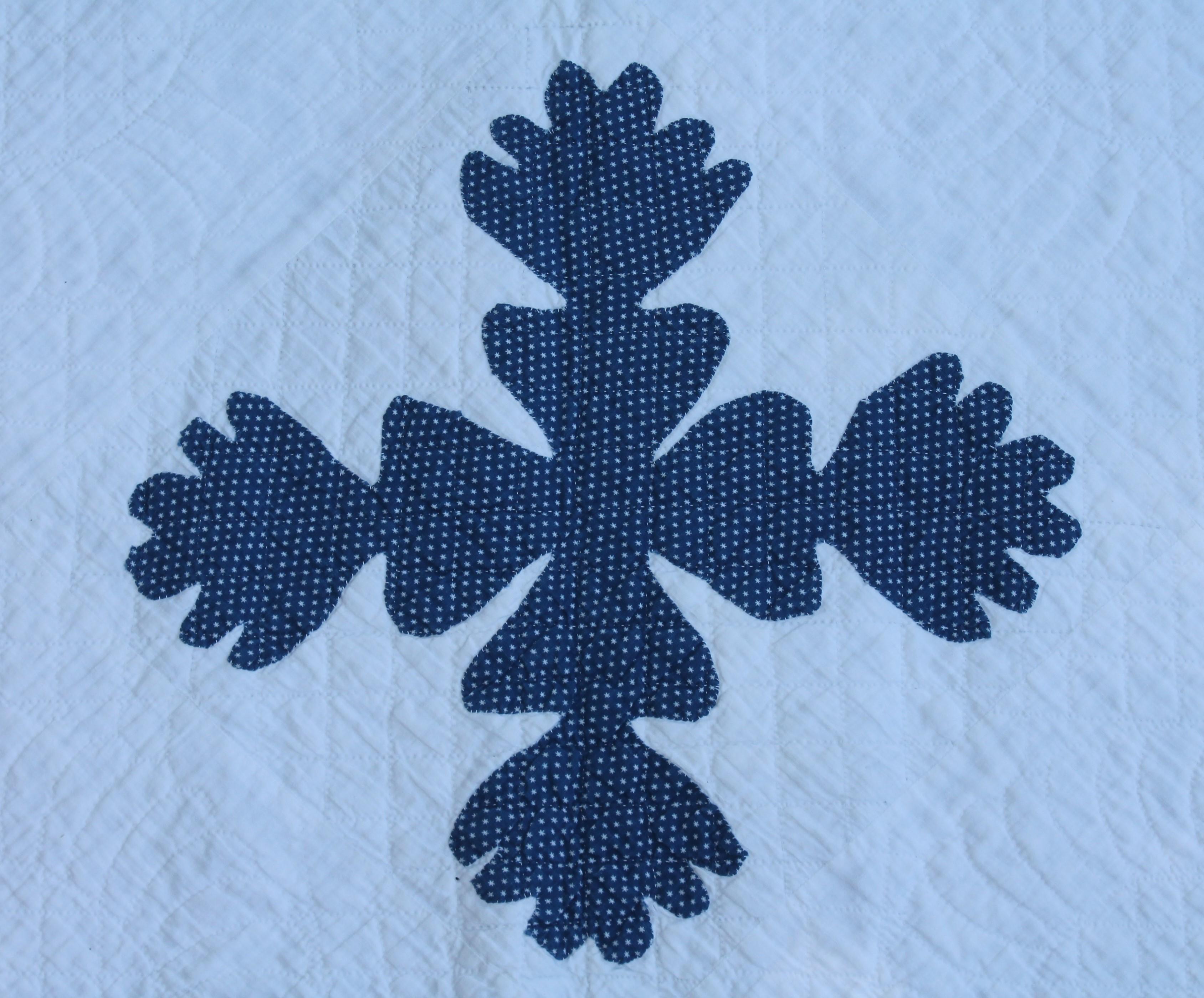 Adirondack 19thC Indigo & White Geometric Leaf Quilt For Sale