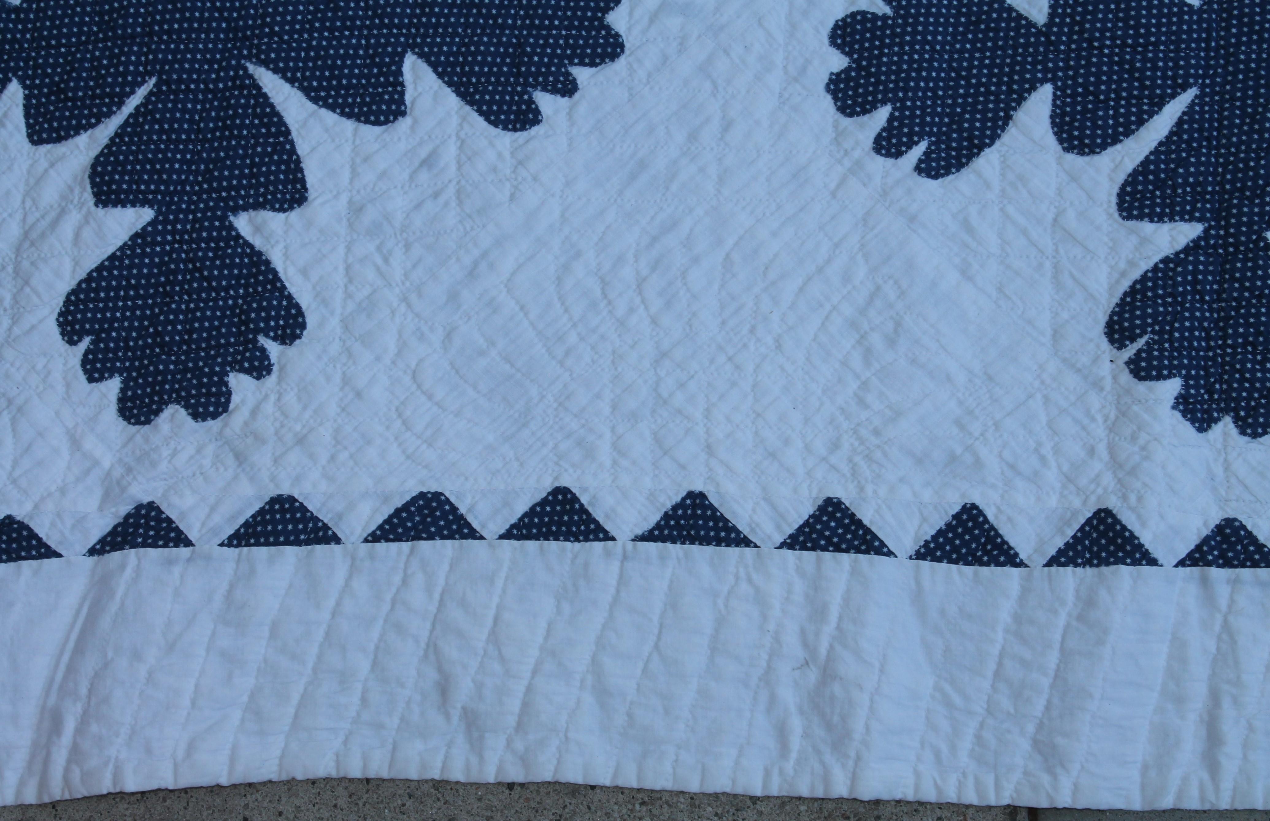 19thC Indigo & White Geometric Leaf Quilt In Good Condition For Sale In Los Angeles, CA