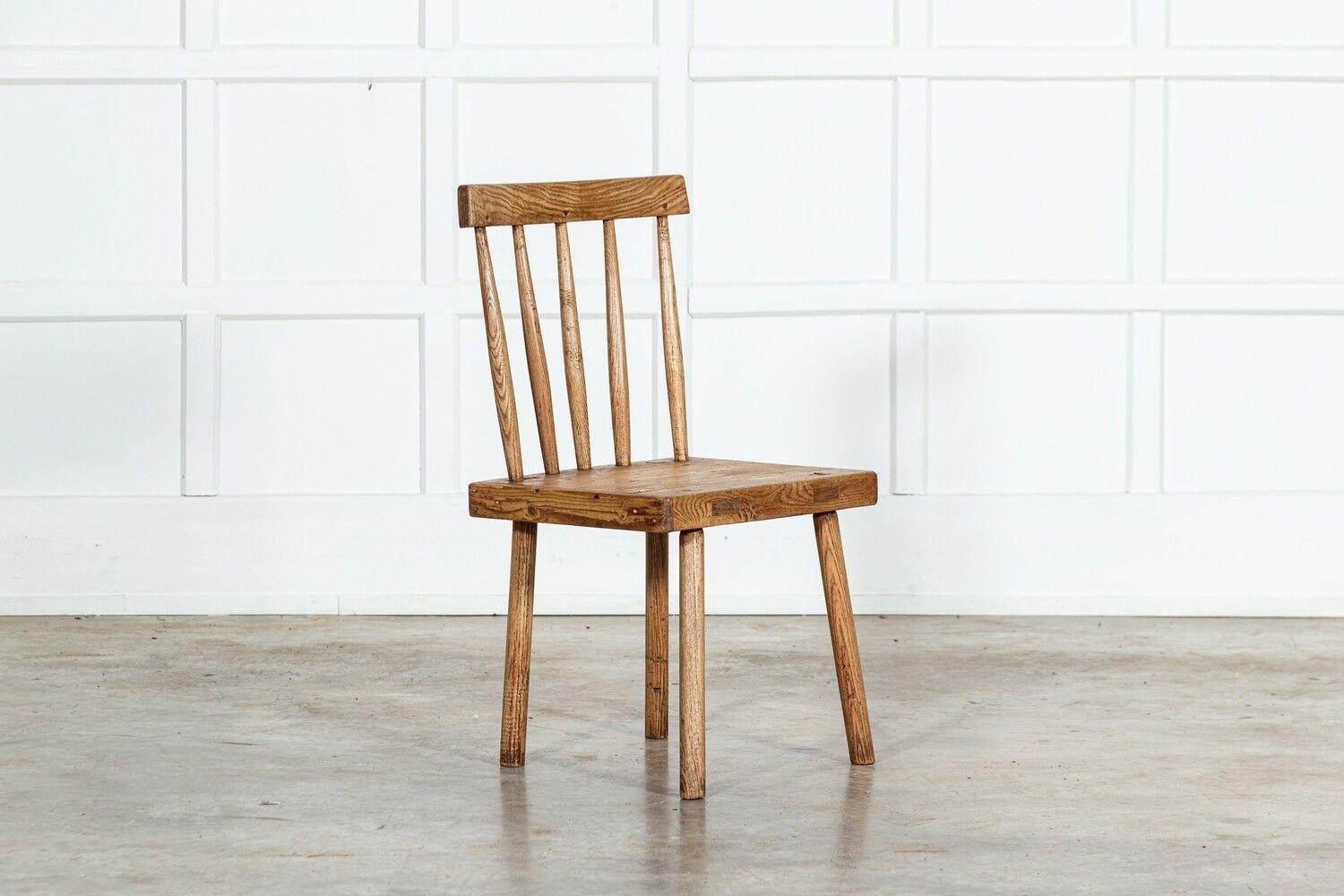 circa 1850
19thC Irish Ash & Elm VernacularHedge Chair
sku 1622
W44 x D38 x H81 cm
Seat height 41 cm
