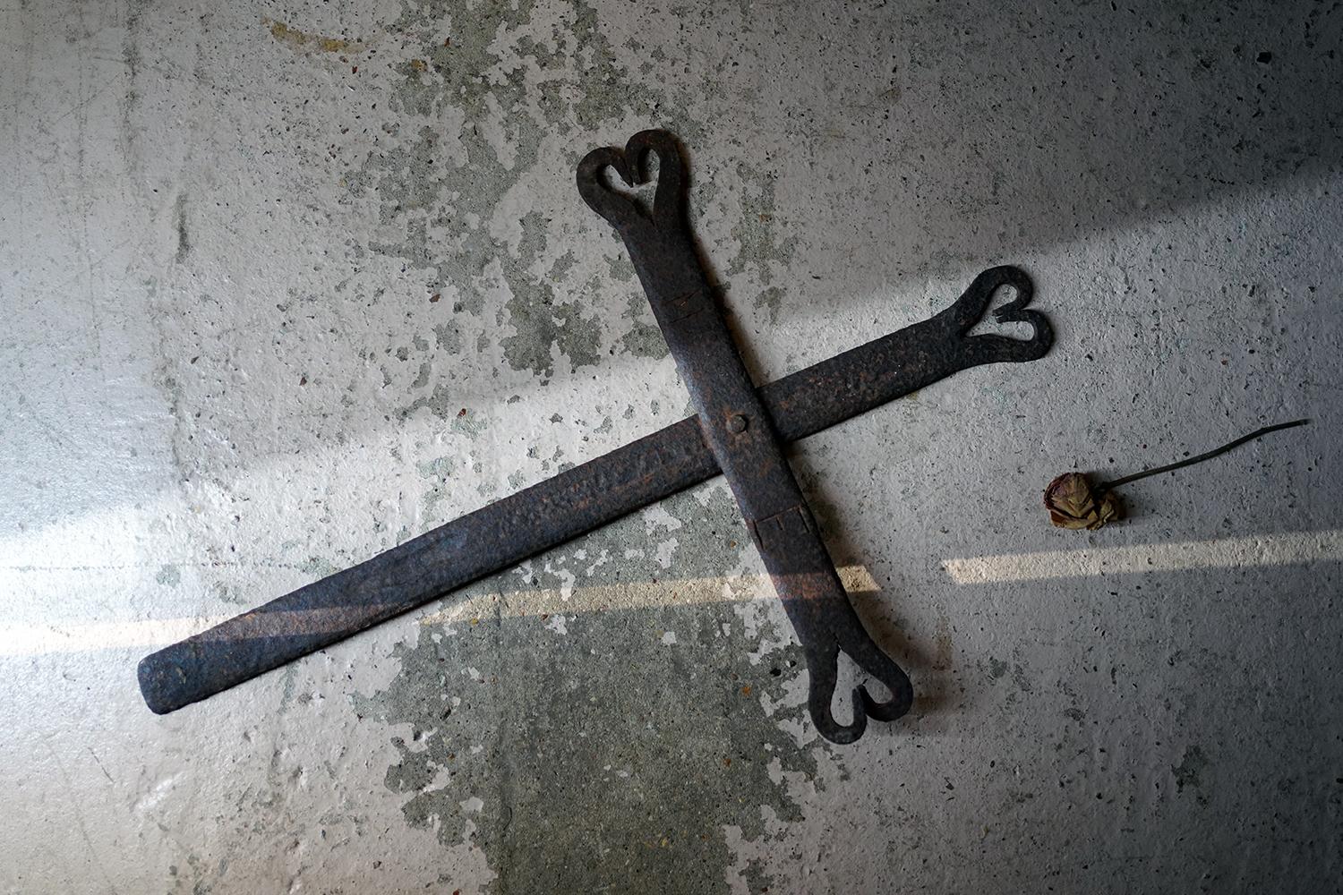 19thC Irish Blacksmith Forged Wrought Iron Cross 10