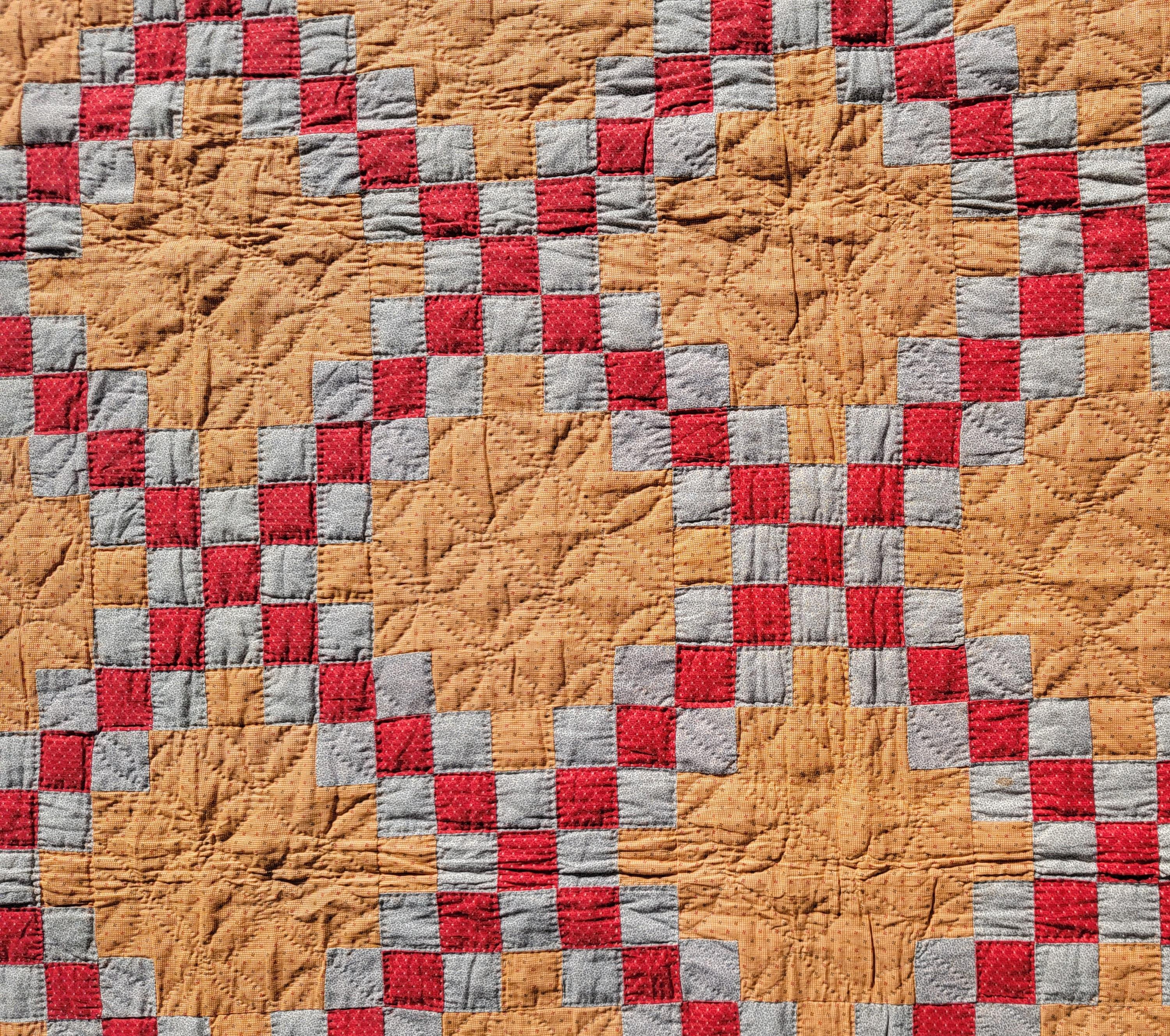 Quilt en chaîne irlandais du 19e siècle en Pennsylvanie Bon état - En vente à Los Angeles, CA