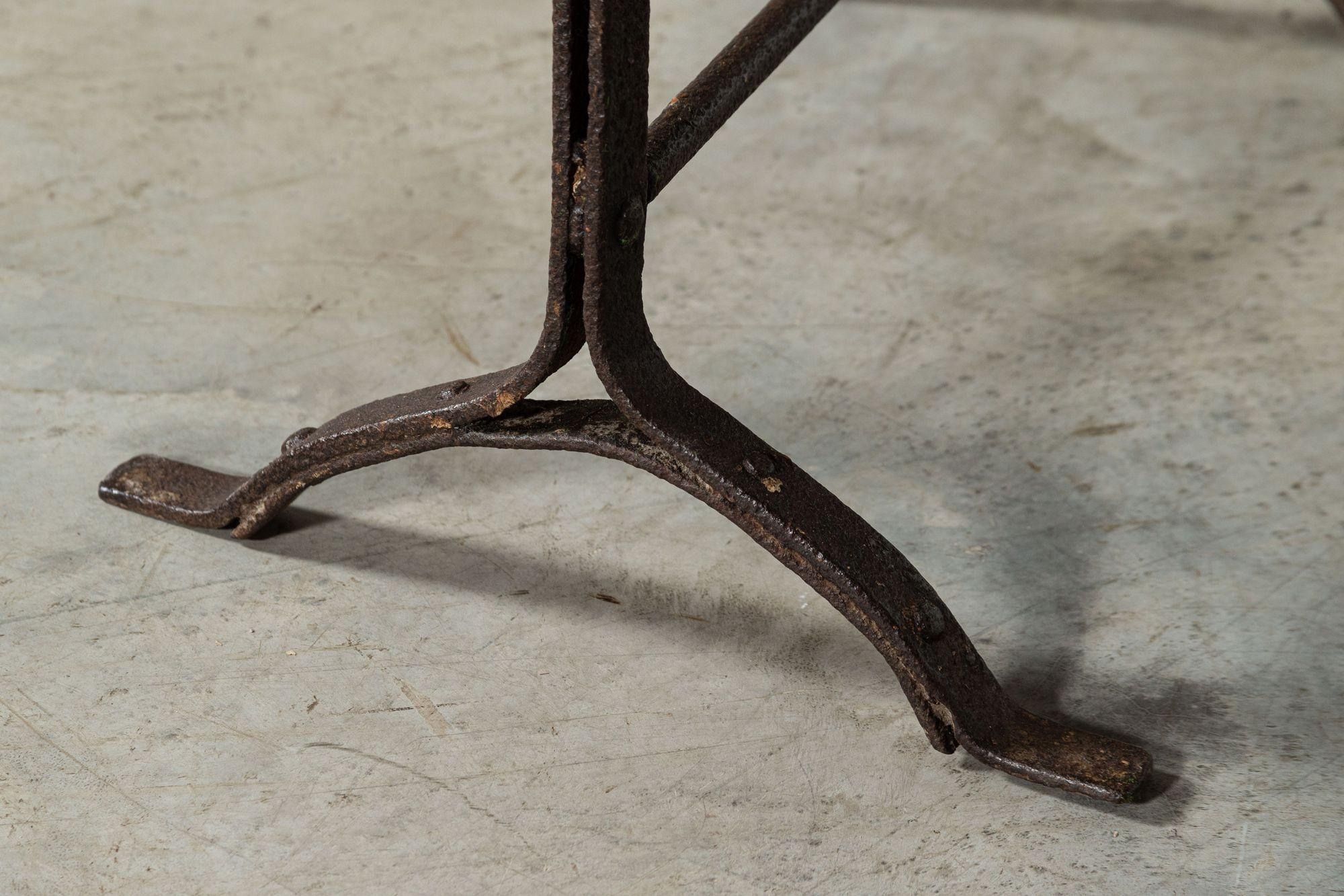 Table à tréteaux en fer et en pin du XIXe siècle en vente 4
