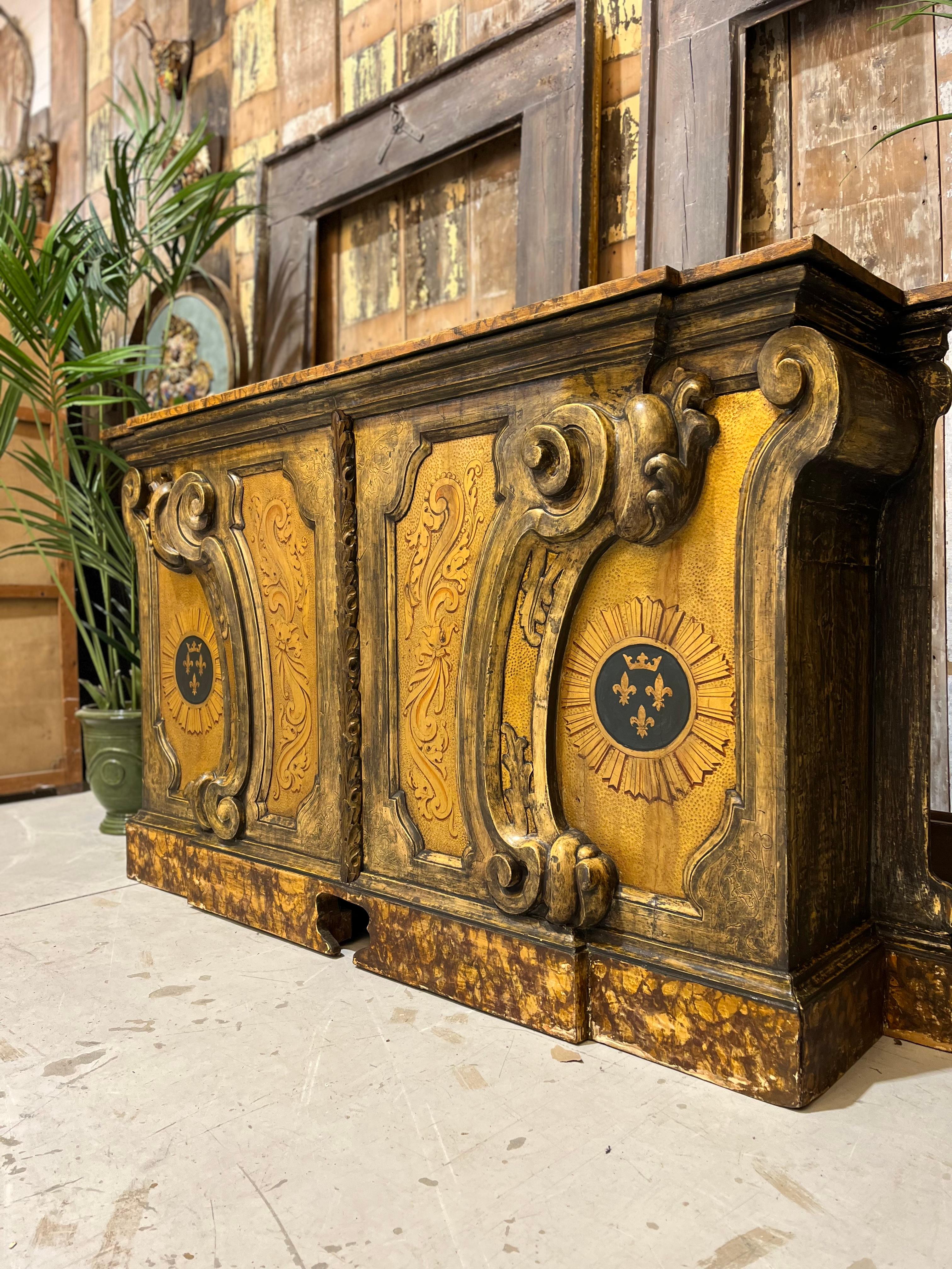 console italienne à paliotto dorée du 19e siècle en vente 2