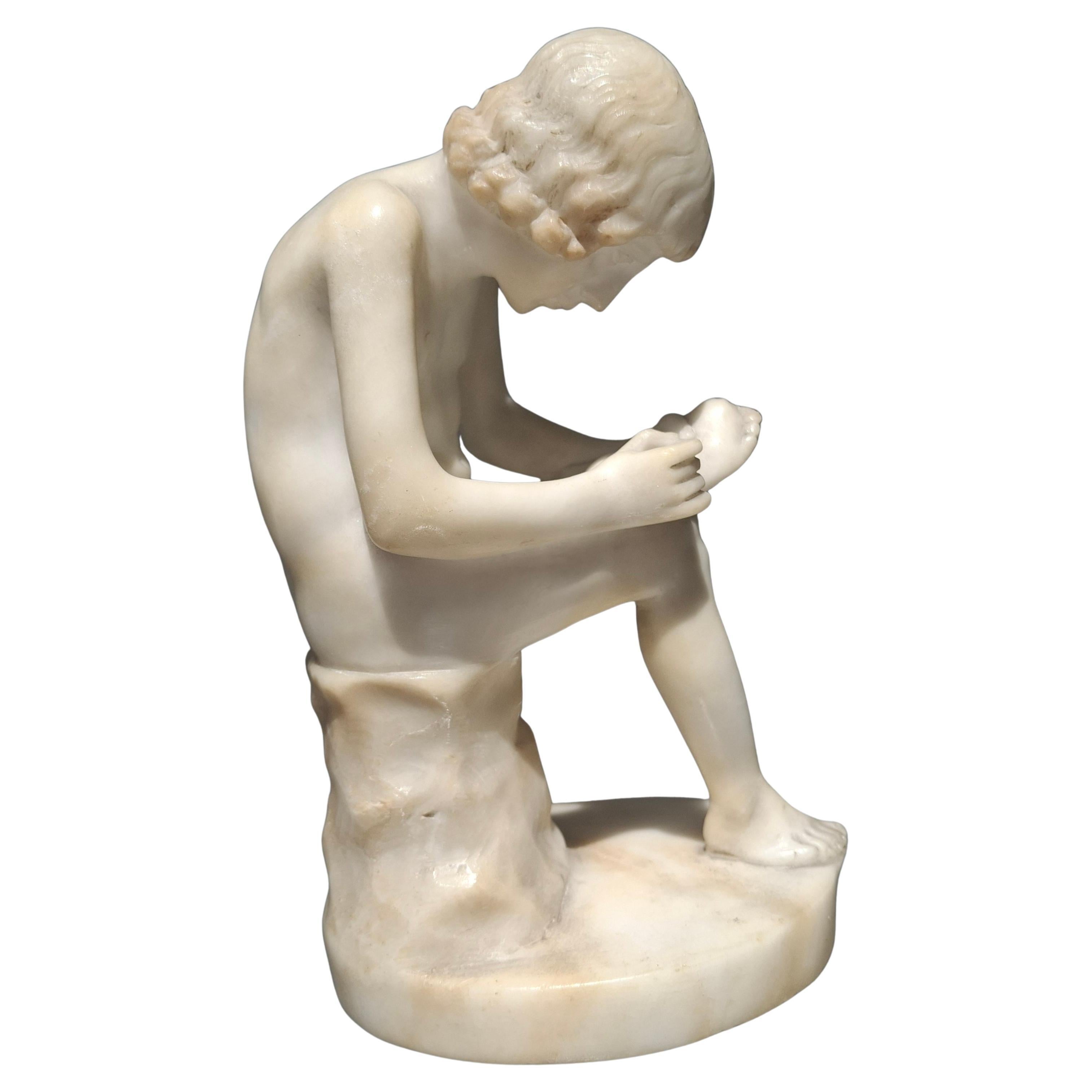 Scultura in marmo del Grand Tour italiano del XIX secolo "Spinario", l'estrattore di spine in vendita