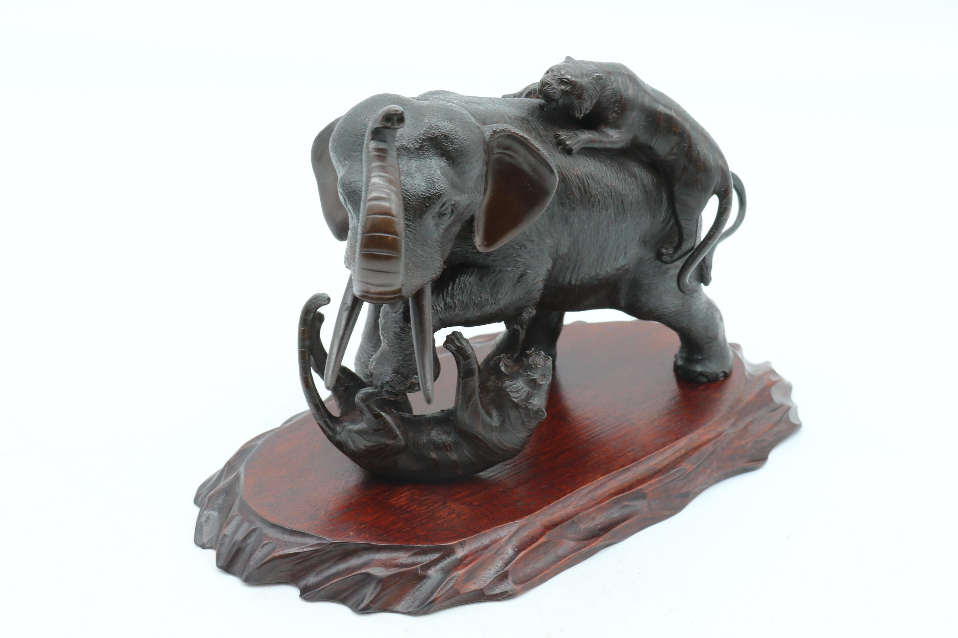 19thC Japanese Meiji Period Bronze Study of an Elephant Fighting with Two Tigers For Sale 5