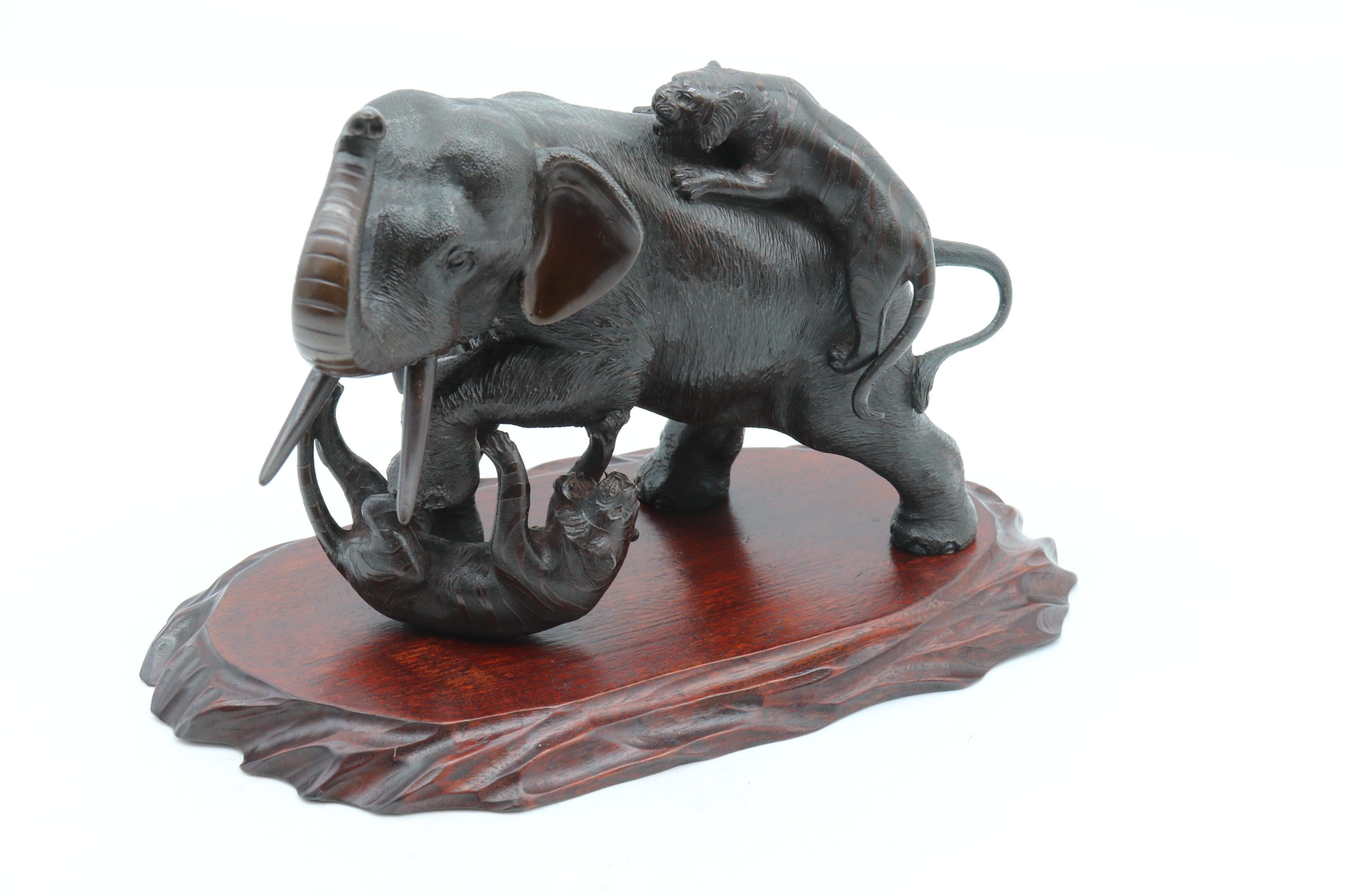 19thC Japanese Meiji Period Bronze Study of an Elephant Fighting with Two Tigers For Sale 6