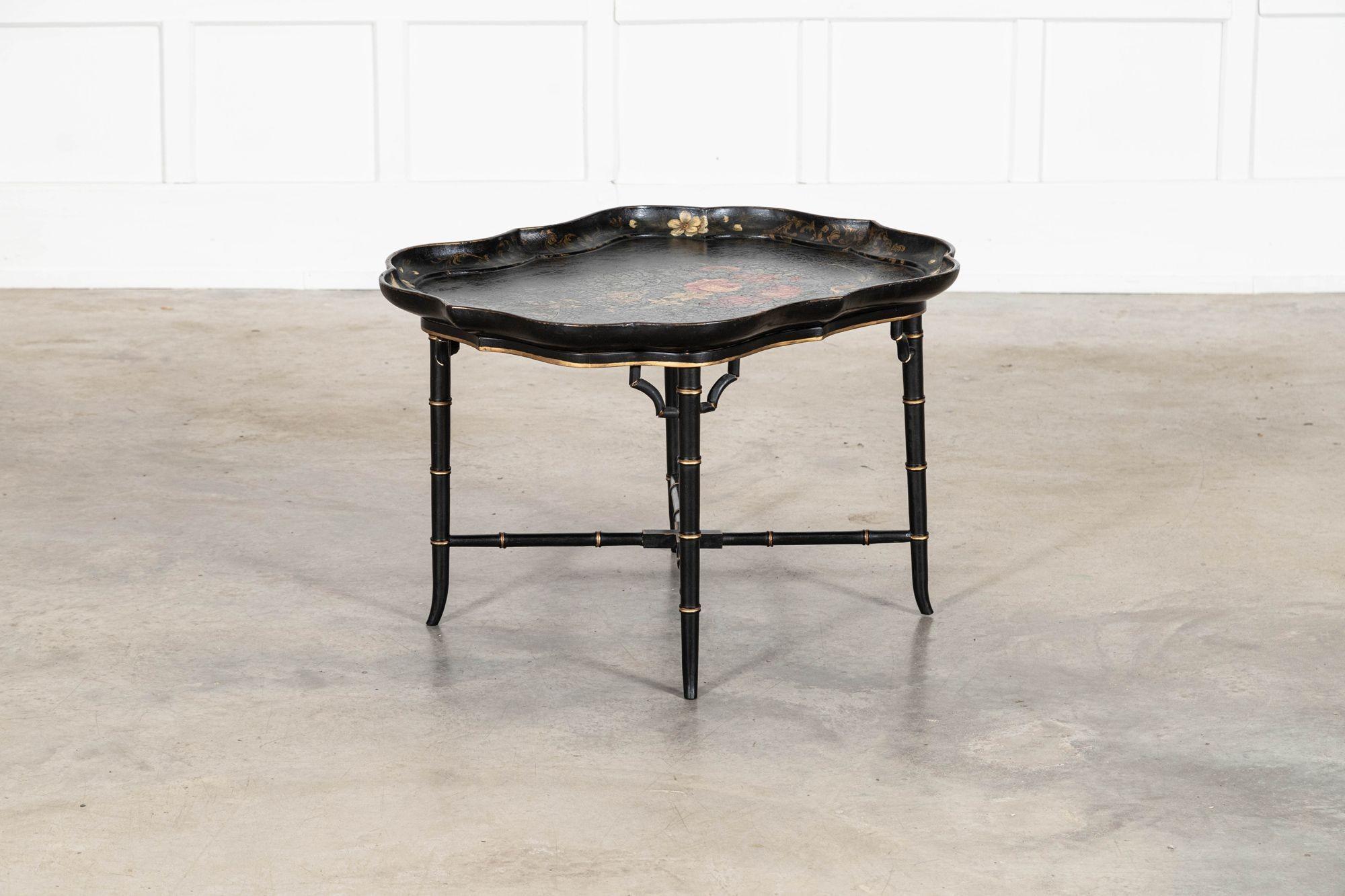 Table à plateau en Chinoiserie du 19ème siècle de Jennens and Bettridge en vente 11