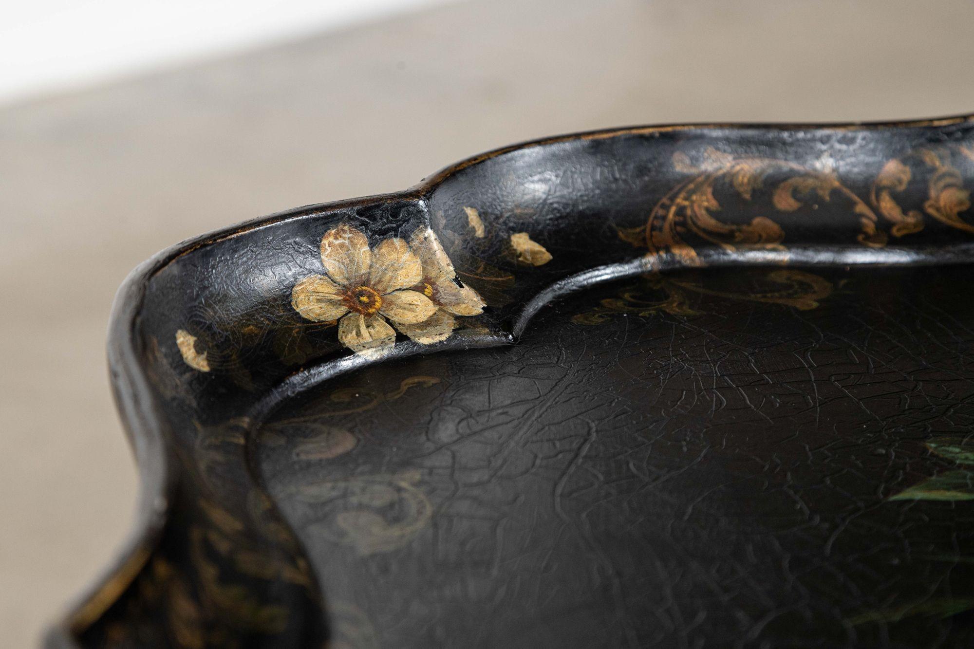 XIXe siècle Table à plateau en Chinoiserie du 19ème siècle de Jennens and Bettridge en vente