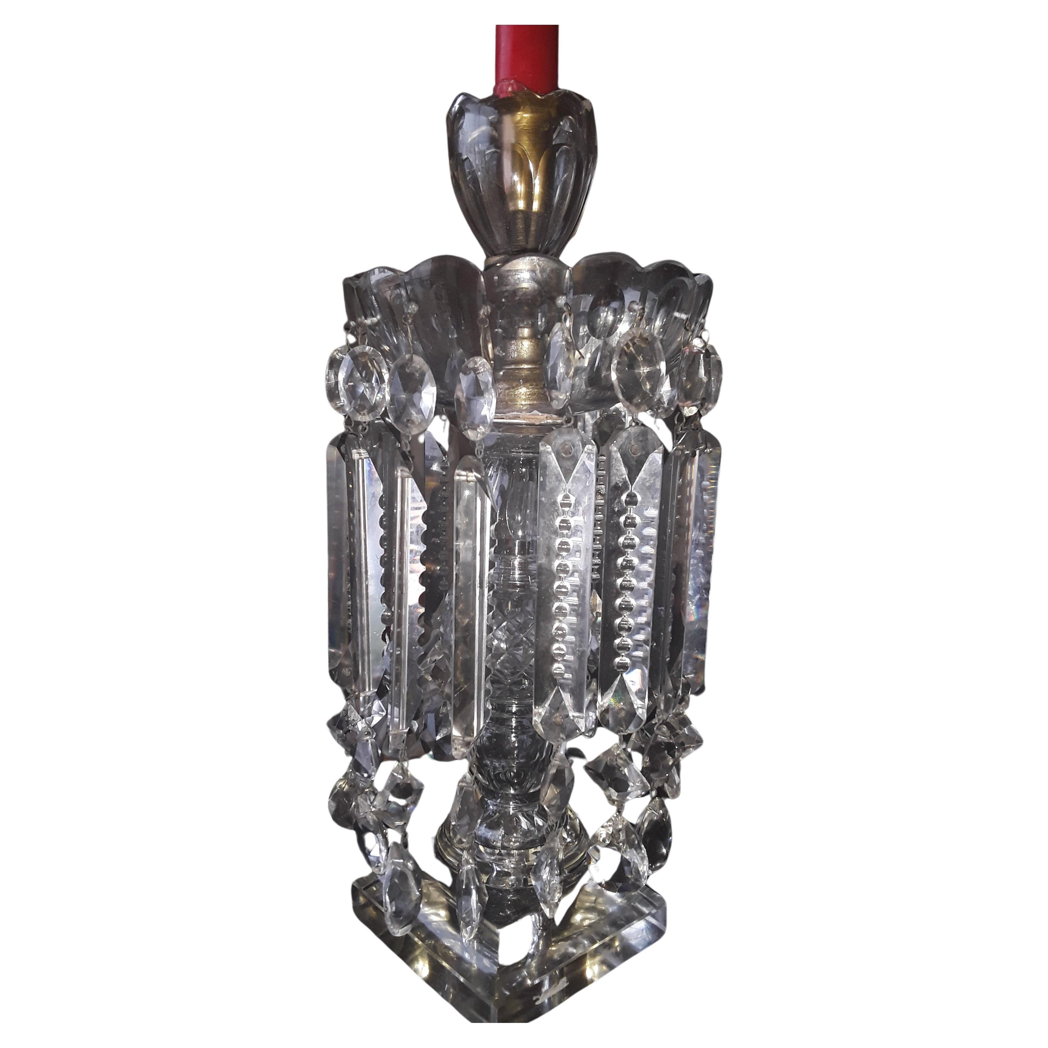 19èmec Antique Grand Scale Georgian Cut Glass/ Cut Crystal Girandole/ Candle Holder/ Candle Lamp. Il s'agit d'un très bel exemple de travail du verre taillé. Cette pièce est intacte. Il s'agit d'une grande pièce. Acheté à Londres.