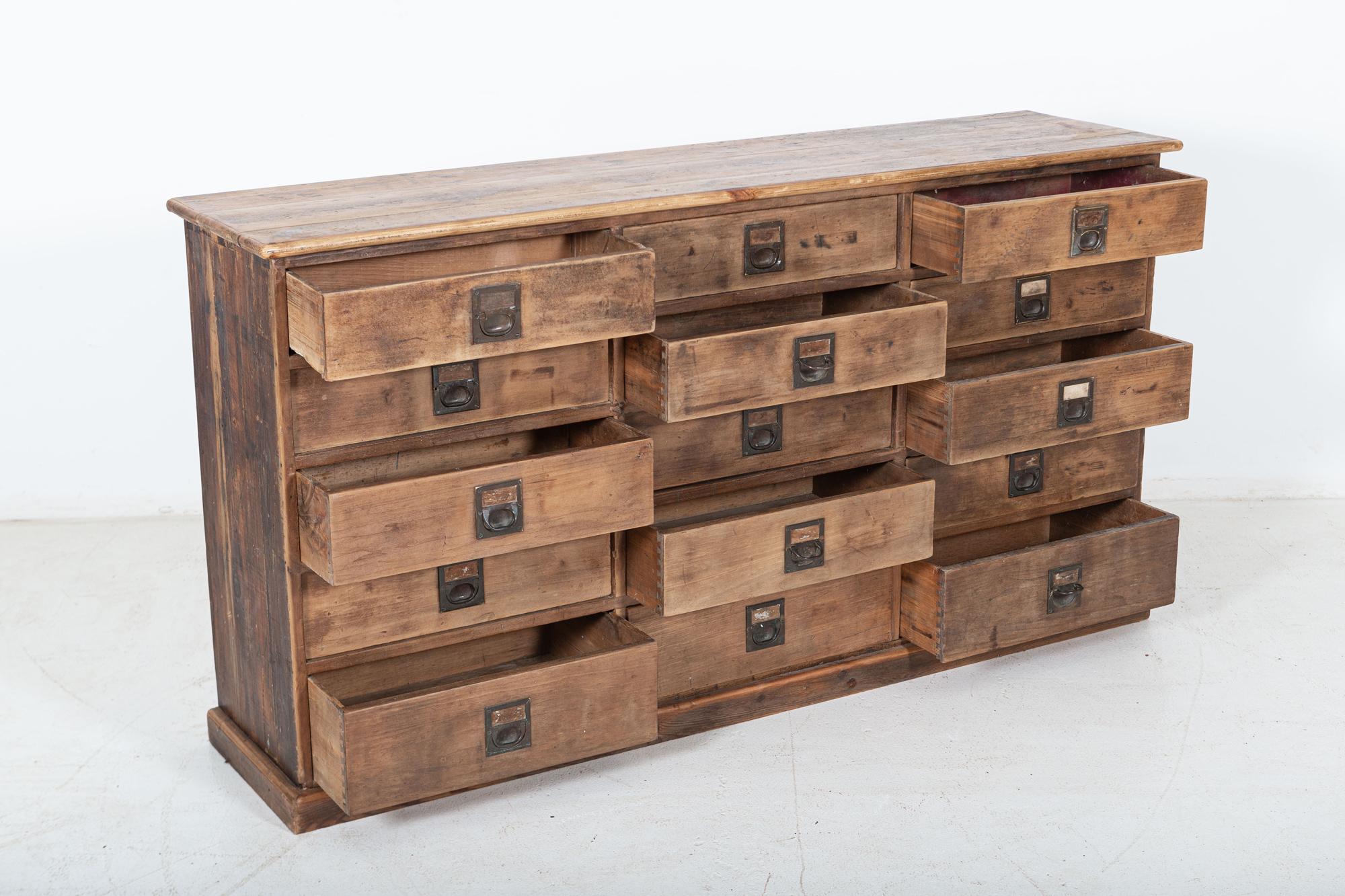 Circa 1890

19thC large bank of English workshop drawers with original brass hardware



Measures: W171 x D40 x H91 cm.