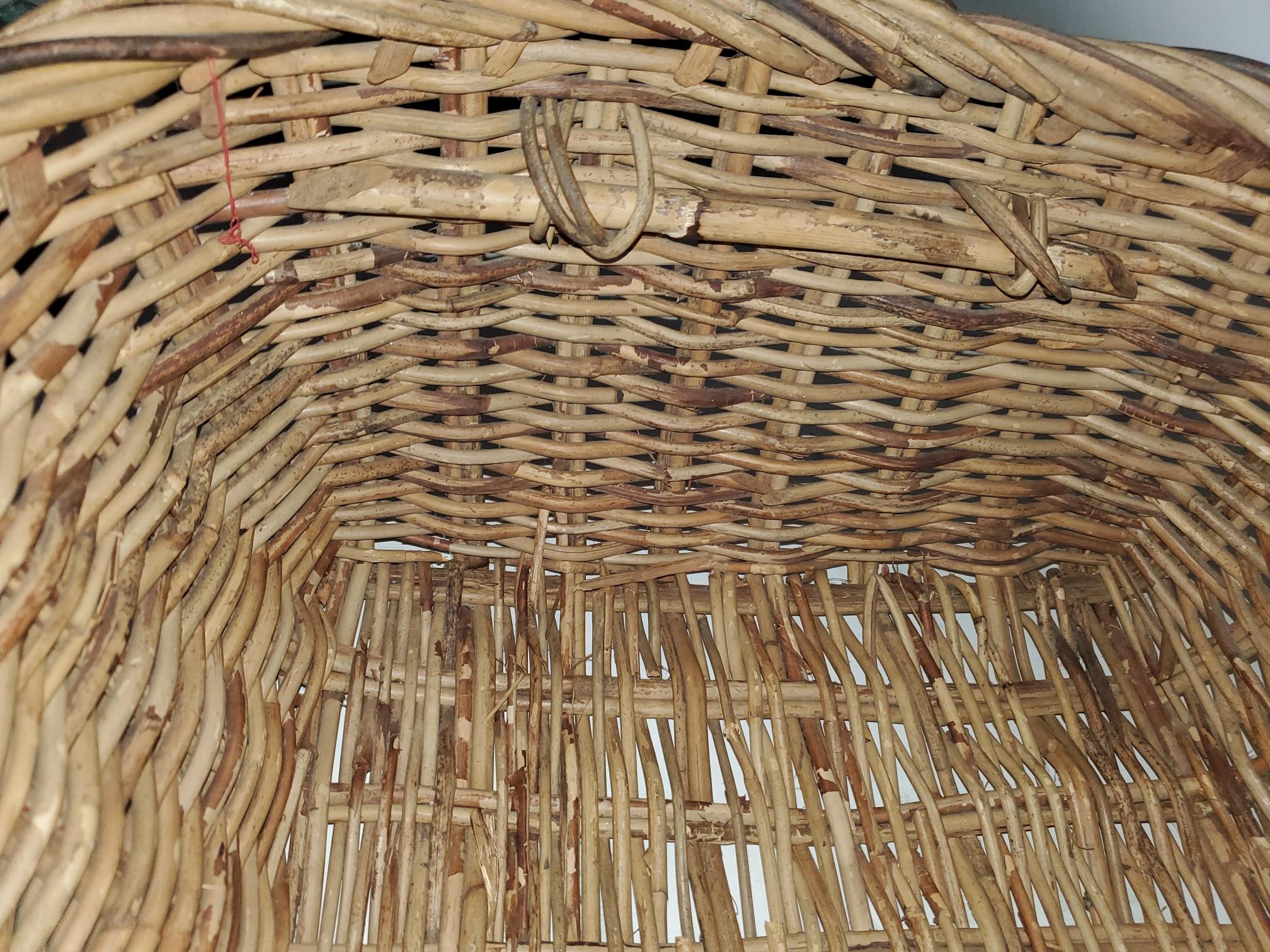 Country 19th Century Large French Bread Basket from a Bakery For Sale