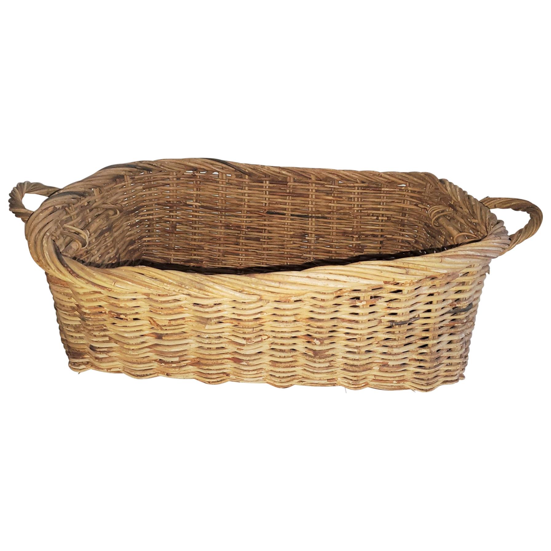 19th Century Large French Bread Basket from a Bakery For Sale