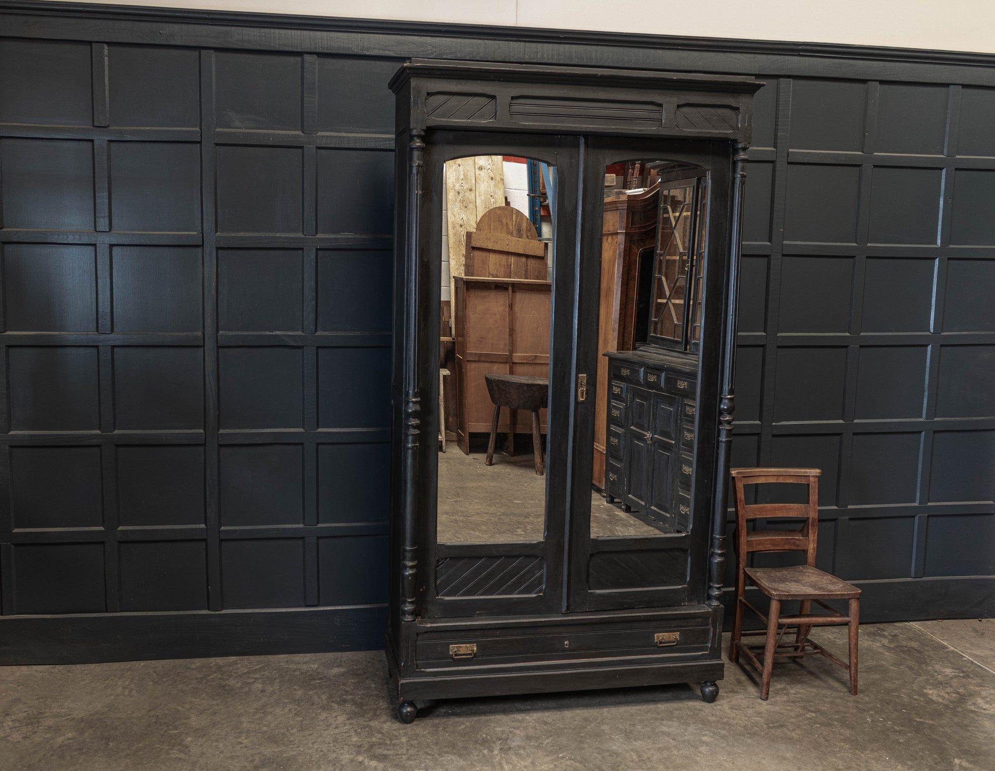 19thC Large French Ebonised Mirrored Armoire In Good Condition For Sale In Staffordshire, GB