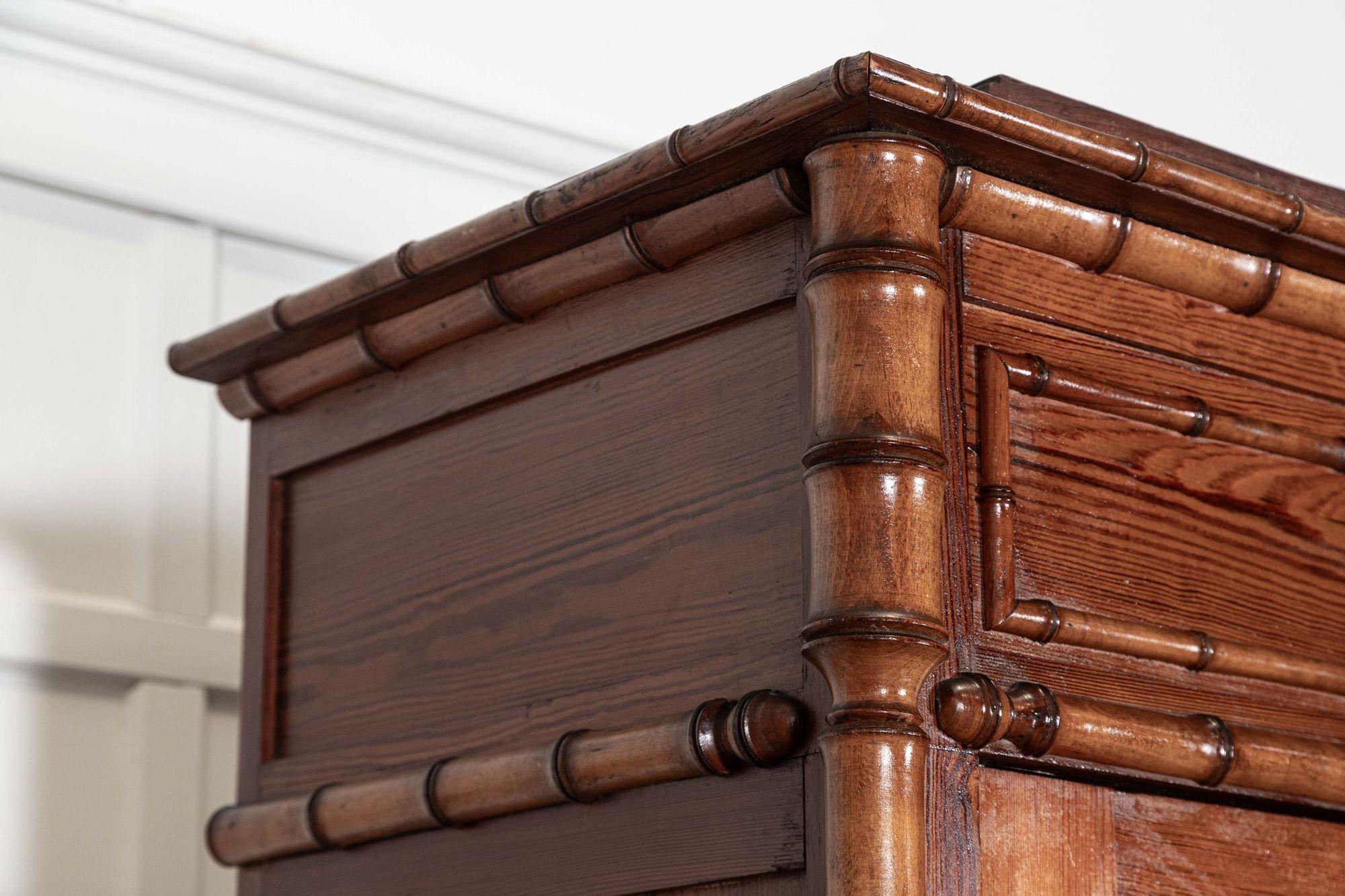 19thC Große Französisch Kiefer Faux Bambus Kleiderschrank im Angebot 6