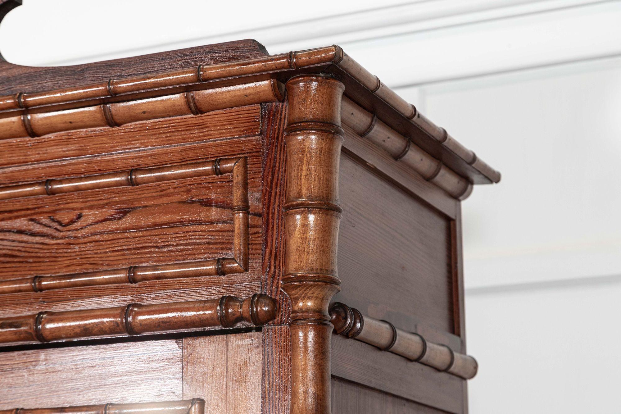 19thC Große Französisch Kiefer Faux Bambus Kleiderschrank im Angebot 8