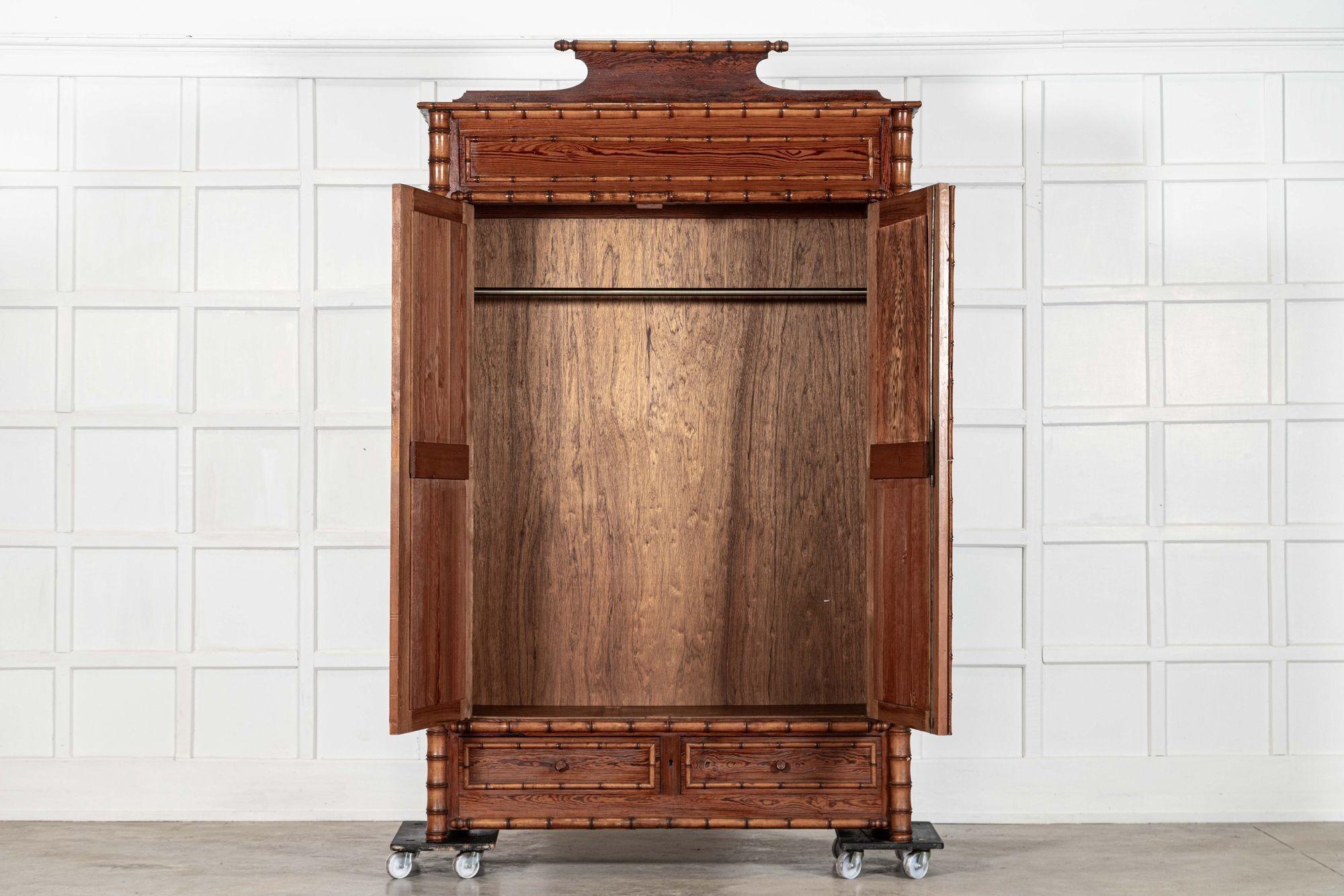 um 1880
19thC Große Französisch Kiefer Faux Bambus Kleiderschrank
sku 2136
W143.5 x D56 x H225 cm
Gewicht 118Kg