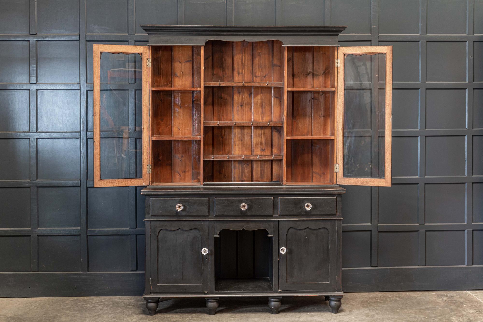 19thC Large Oak Ebonised Welsh Dresser In Good Condition For Sale In Staffordshire, GB