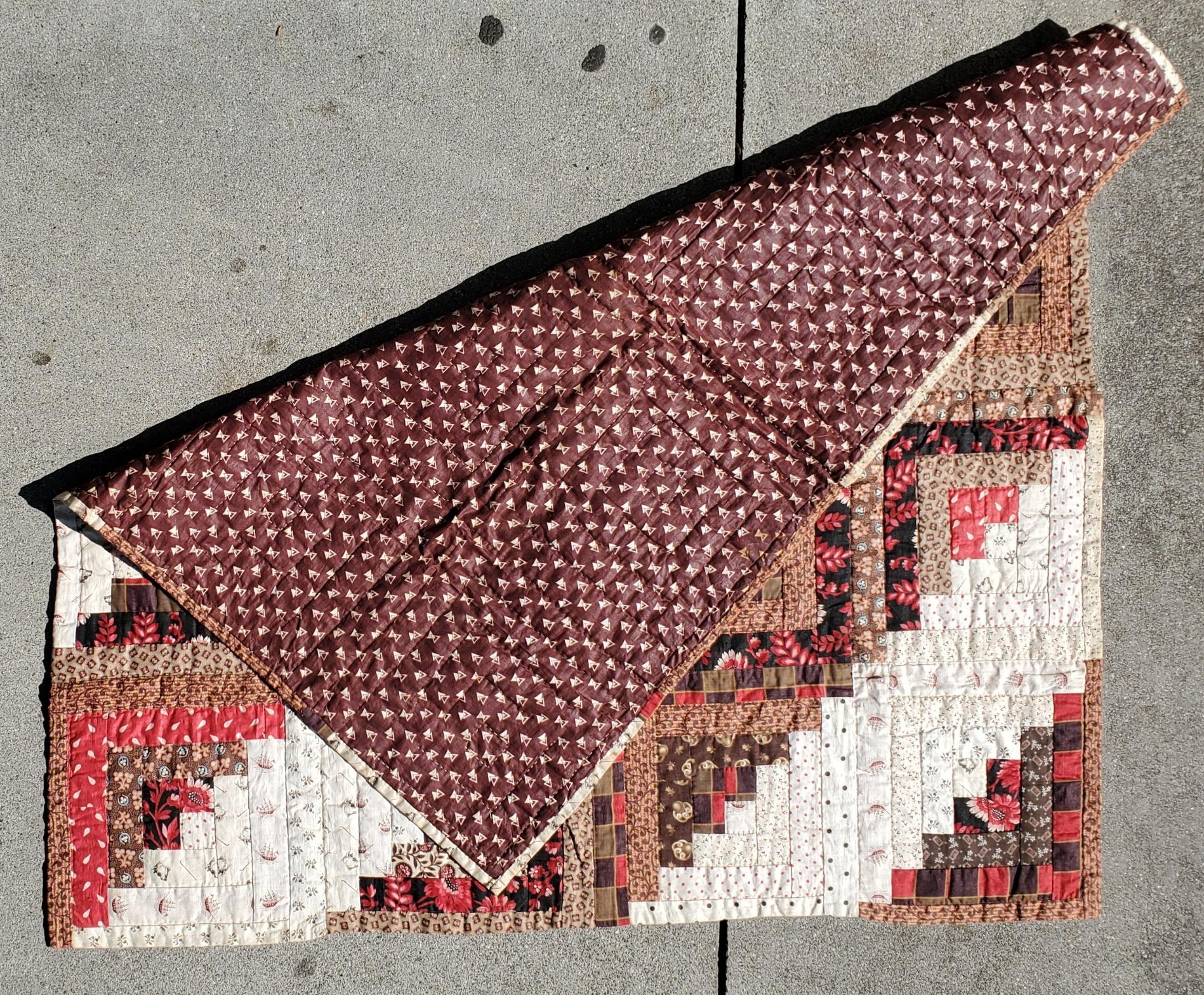 19thc Log Cabin Crib Quilt from Pennsylvania In Good Condition For Sale In Los Angeles, CA