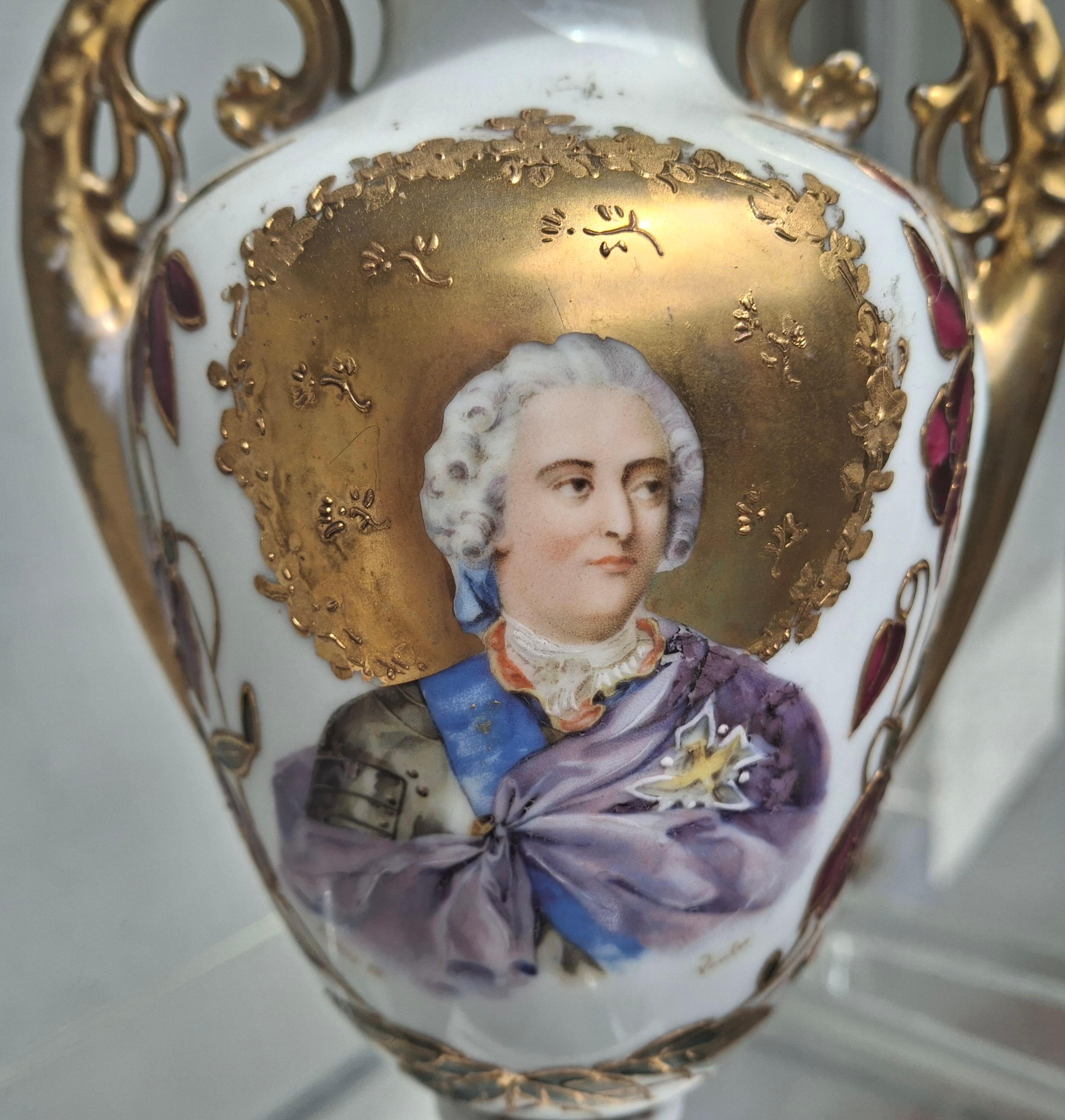 Vaso/urna in porcellana Luigi XV del XIX secolo Royal Vienna Porcelain in vendita 2