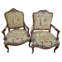 19. Jahrhundert Louis XVI Stil geschnitzt Nussbaum Fauteuils w / Petite Point und Needlepoint