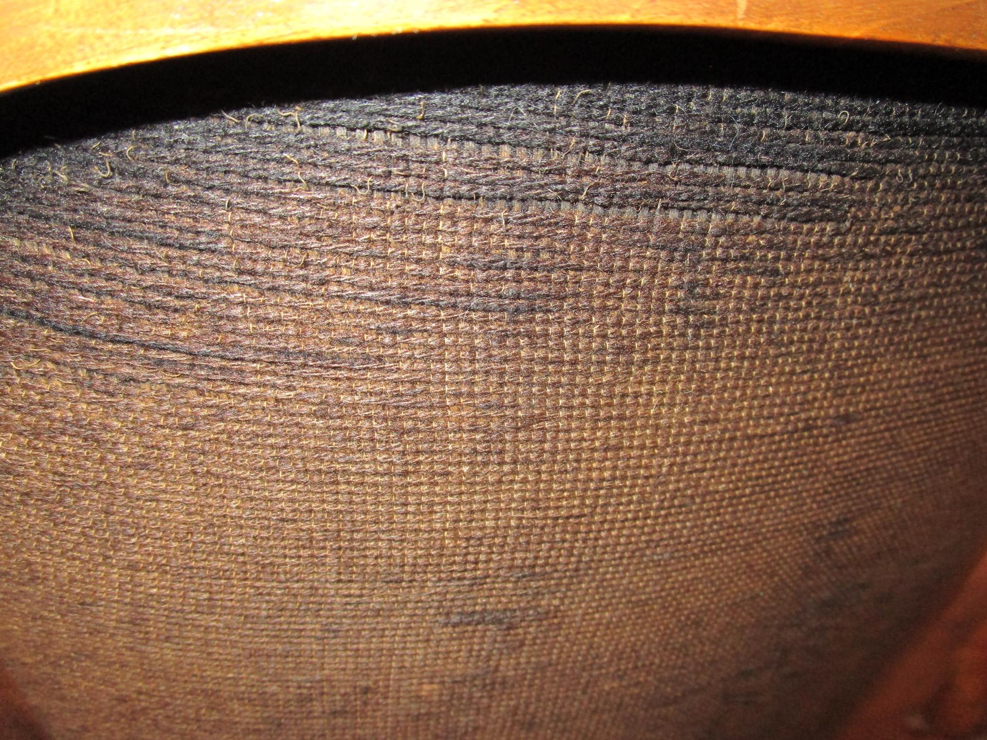 Fauteuils in noce intagliato in stile Luigi XVI del XIX secolo con tappezzeria a punto d'ago in vendita 6