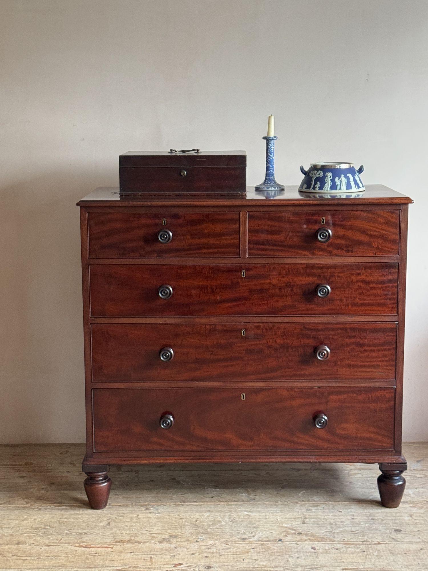19thC Mahogany Chest of Drawers In Good Condition In Grange-Over-Sands, GB