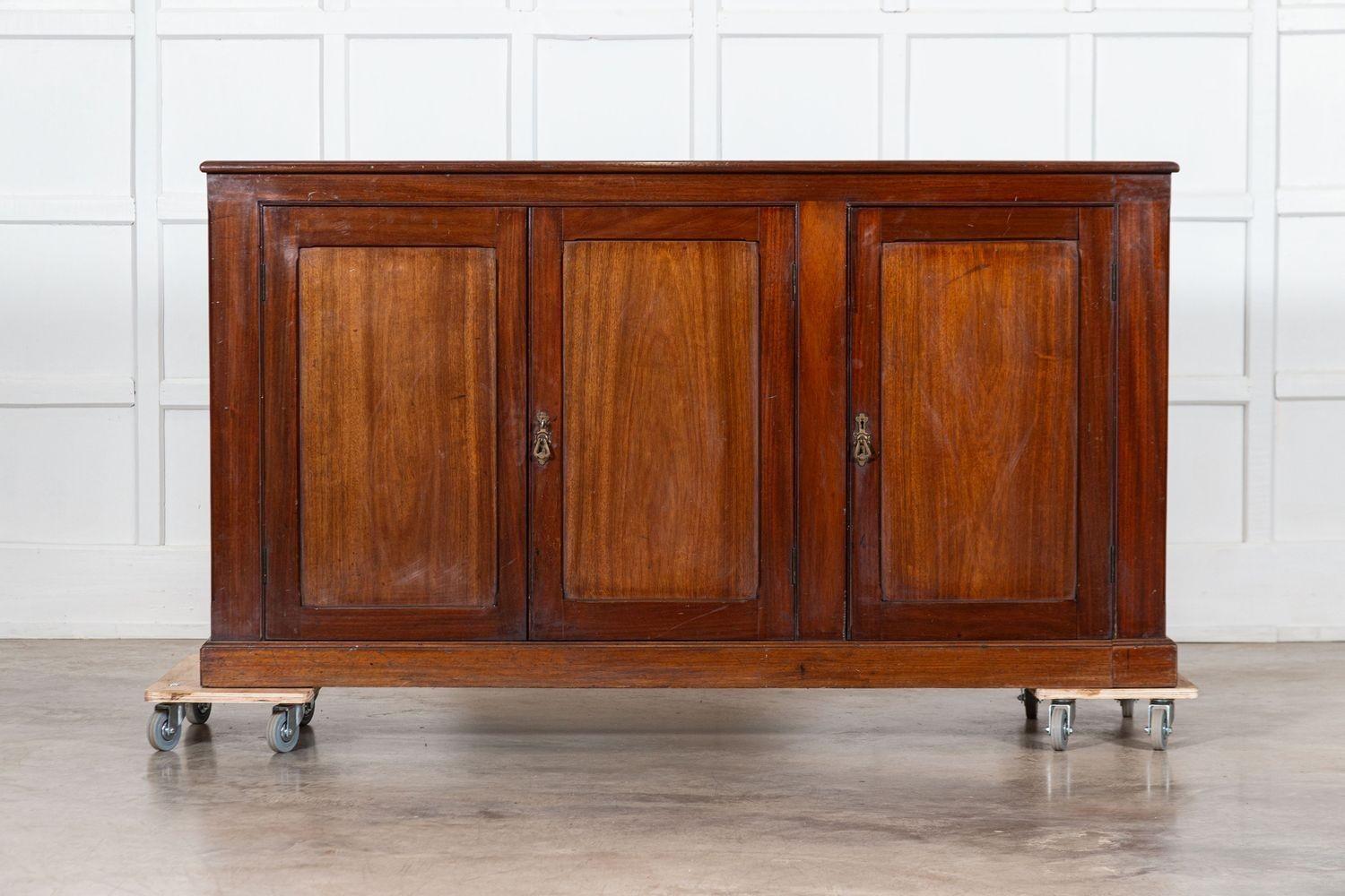 19thC Mahogany Server Sideboard For Sale 4