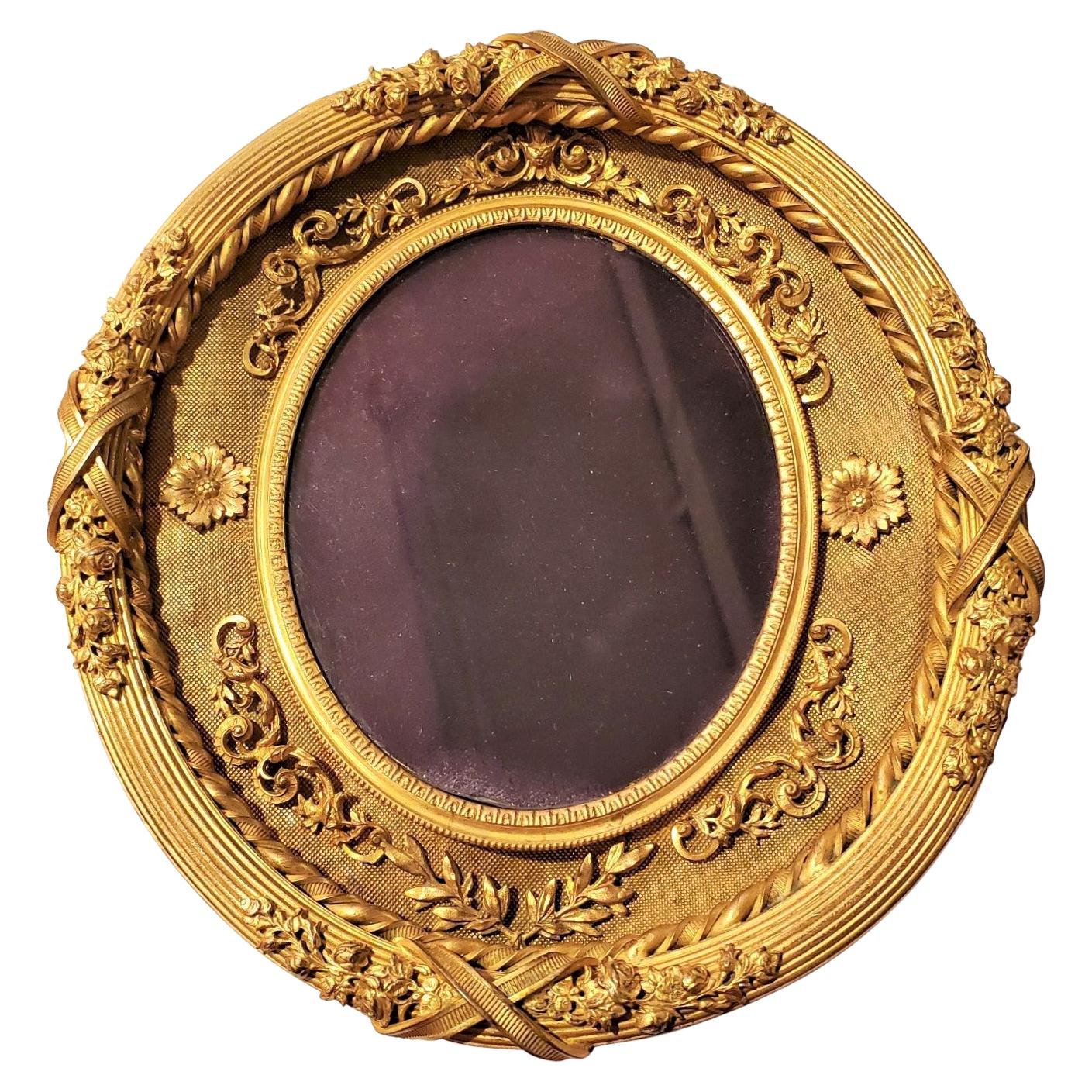 19th Century Metal Gilt Frame Oval Picture Frame