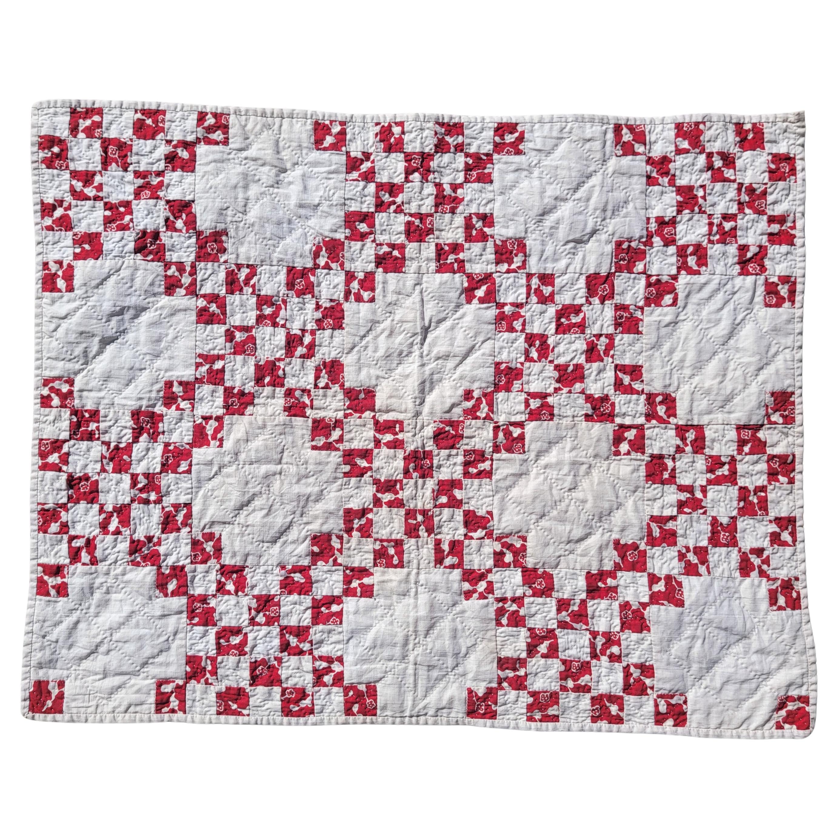 Timbre-poste miniature du 19ème siècle Irish Chain Doll Quilt