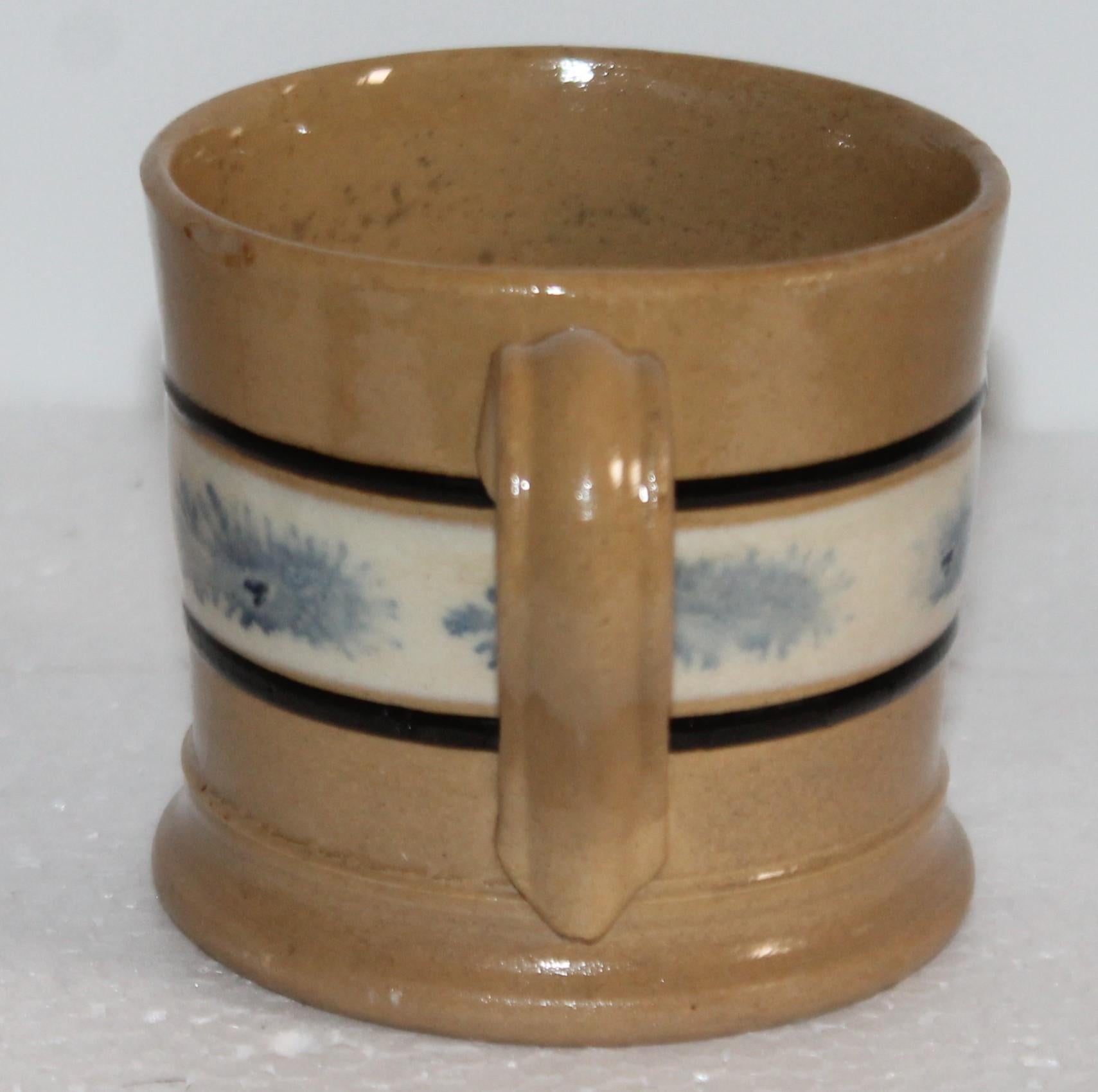 Hand-Crafted 19th Century Mocha Seaweed Mug For Sale