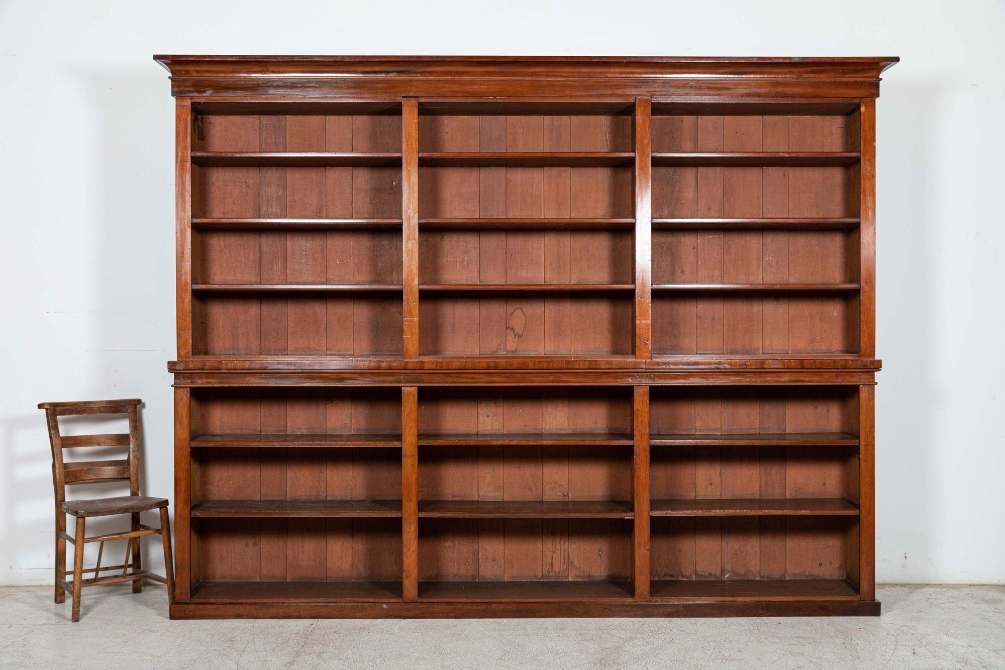 Circa 1870
19thC monumental English mahogany open library bookcase
Adjustable base shelves with excellent colour, scale and form
(2 parts, top and base)
Measures: W 287 x D 38 x H 218 cm
Base W 277 x D 35 x H 100 cm
Top W 287 x D 38 x H 118