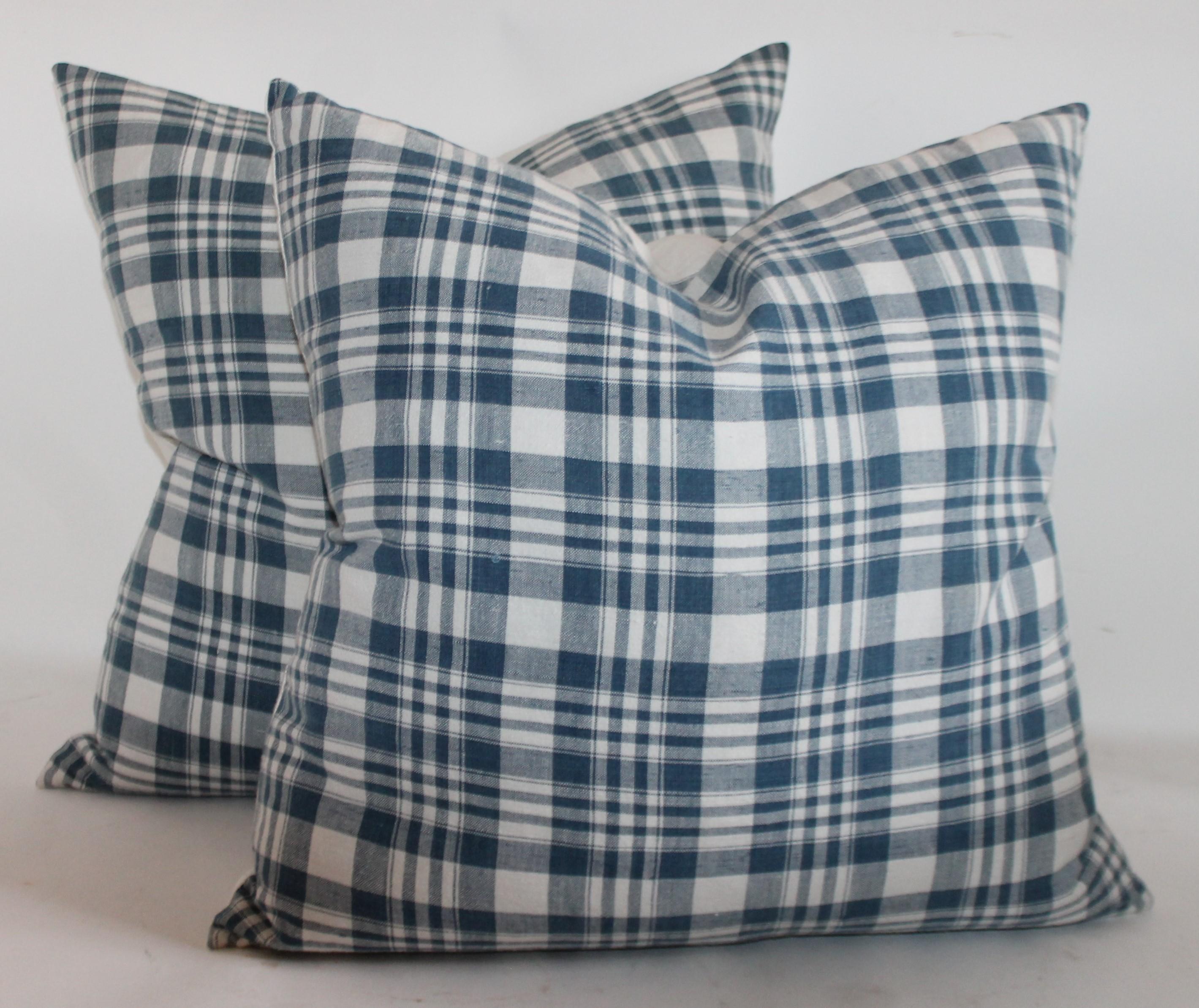 Adirondack Muted Blue & White Homespun Linen Pillows, Collection of Four Pillows For Sale