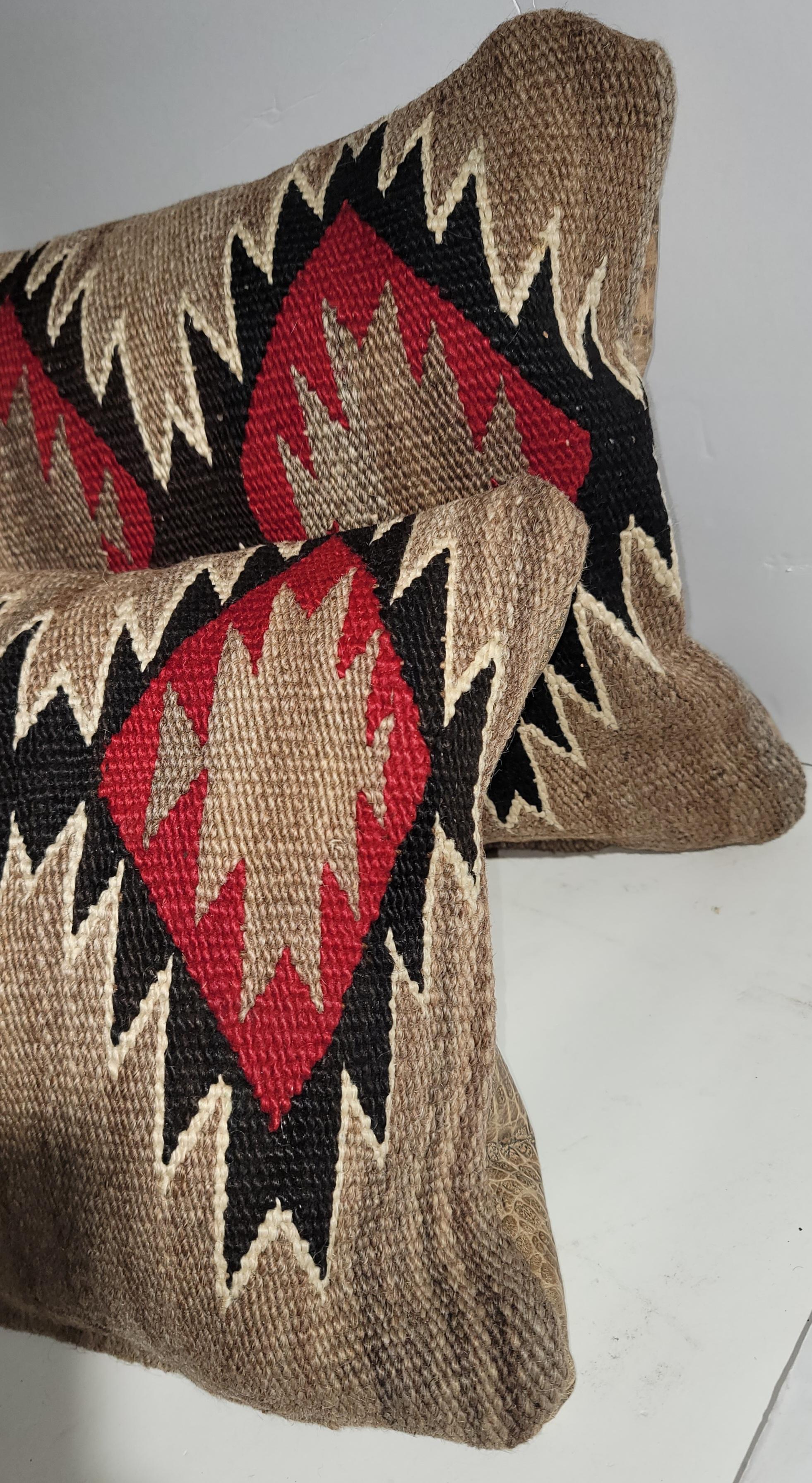 19Thc Navajo Indian Weaving Bolster Pillows -2 In Good Condition For Sale In Los Angeles, CA