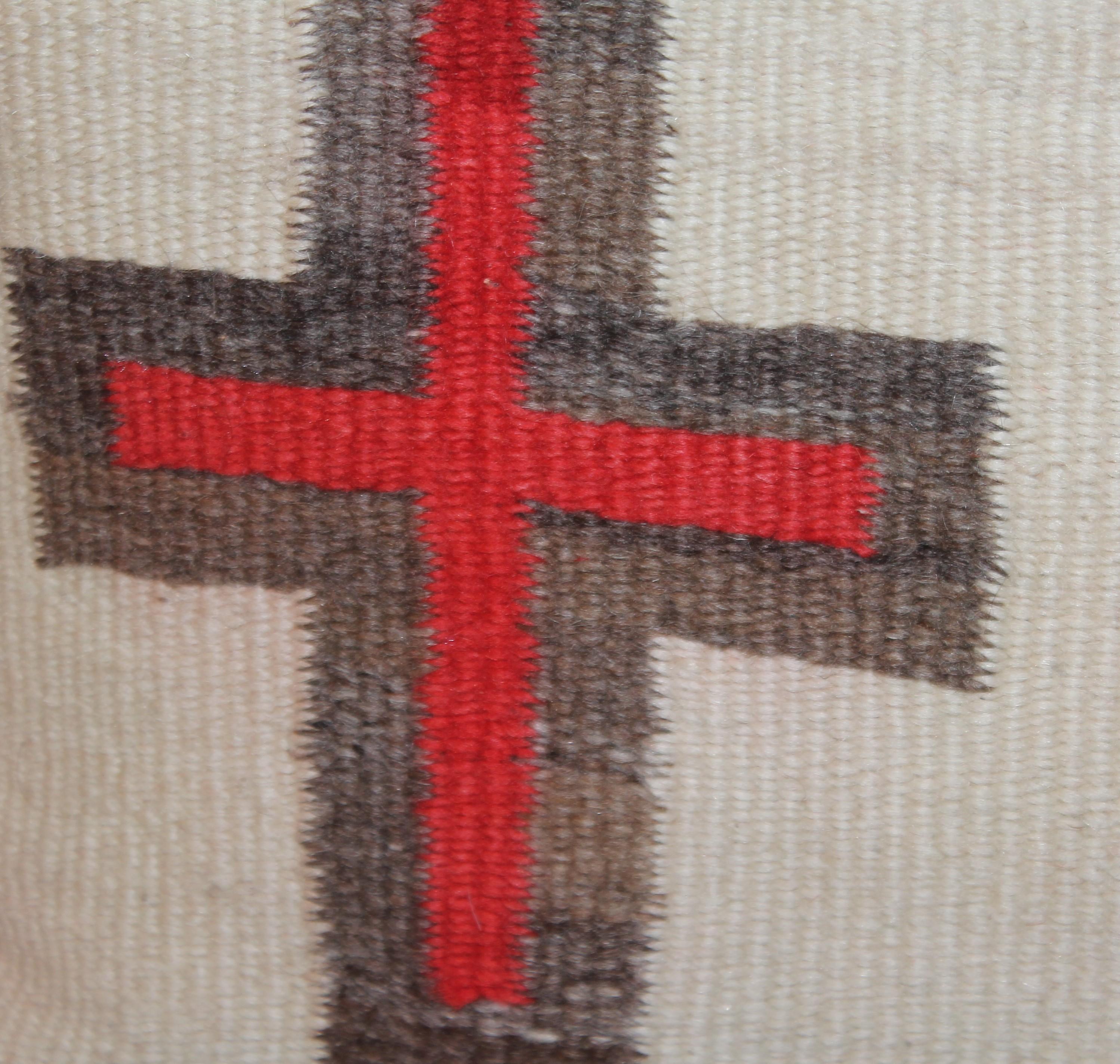 Almohada de cojín con cruces tejidas por indios navajos del siglo XIX Estadounidense en venta