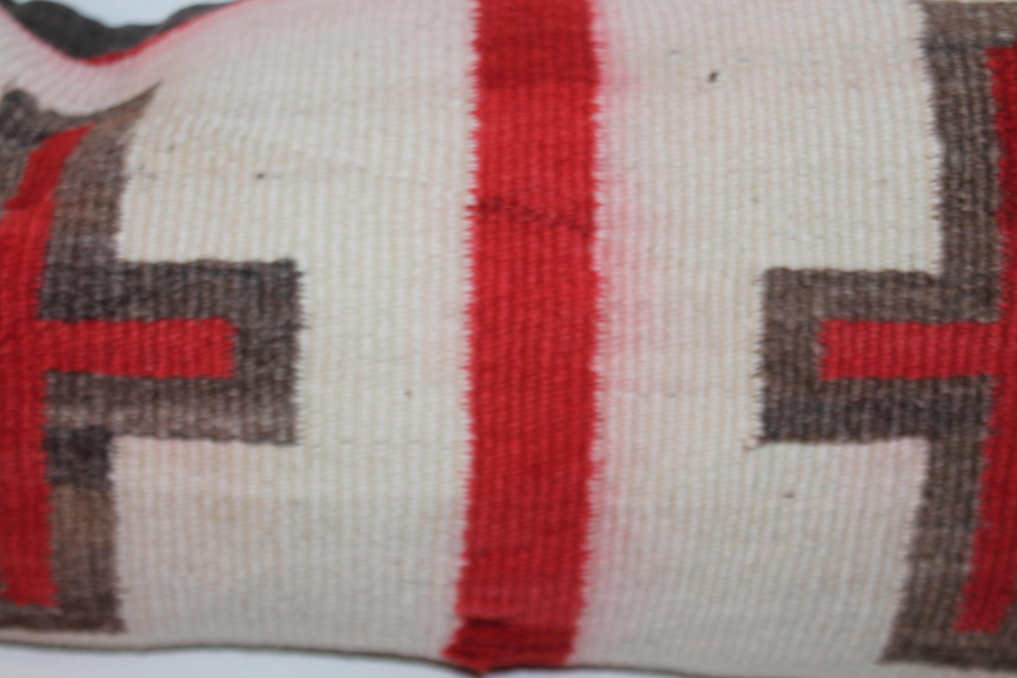 Almohada de cojín con cruces tejidas por indios navajos del siglo XIX Fines del siglo XIX en venta