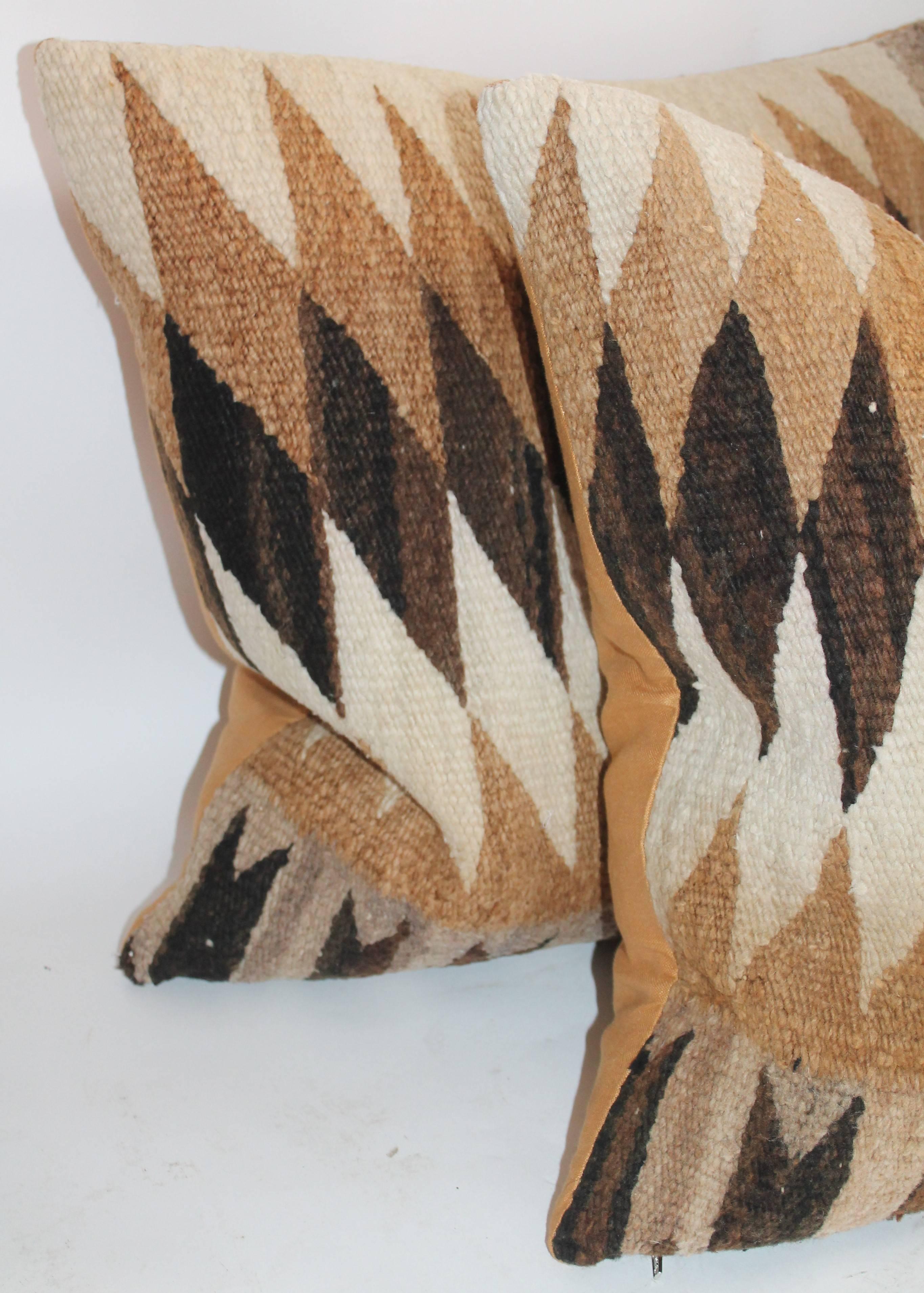 Pair of 19th Century Navajo Indian Weaving Pillows In Good Condition In Los Angeles, CA