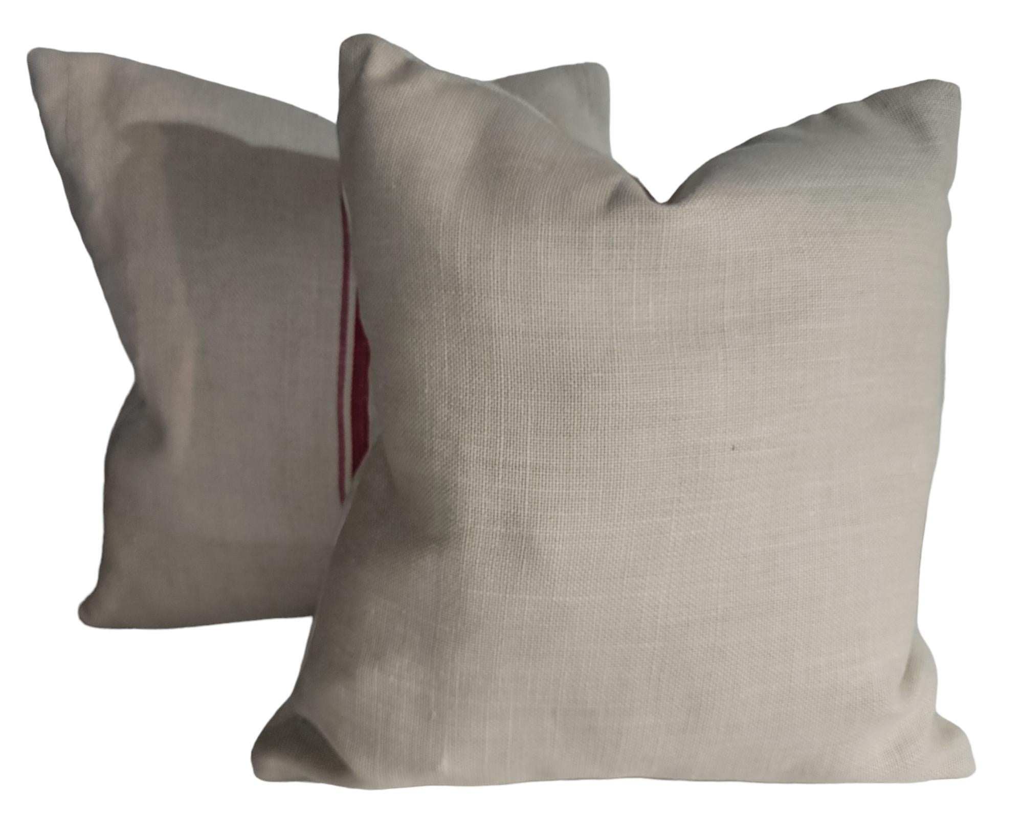 19thc New England Linen Pillows With red Stripe In Good Condition For Sale In Los Angeles, CA