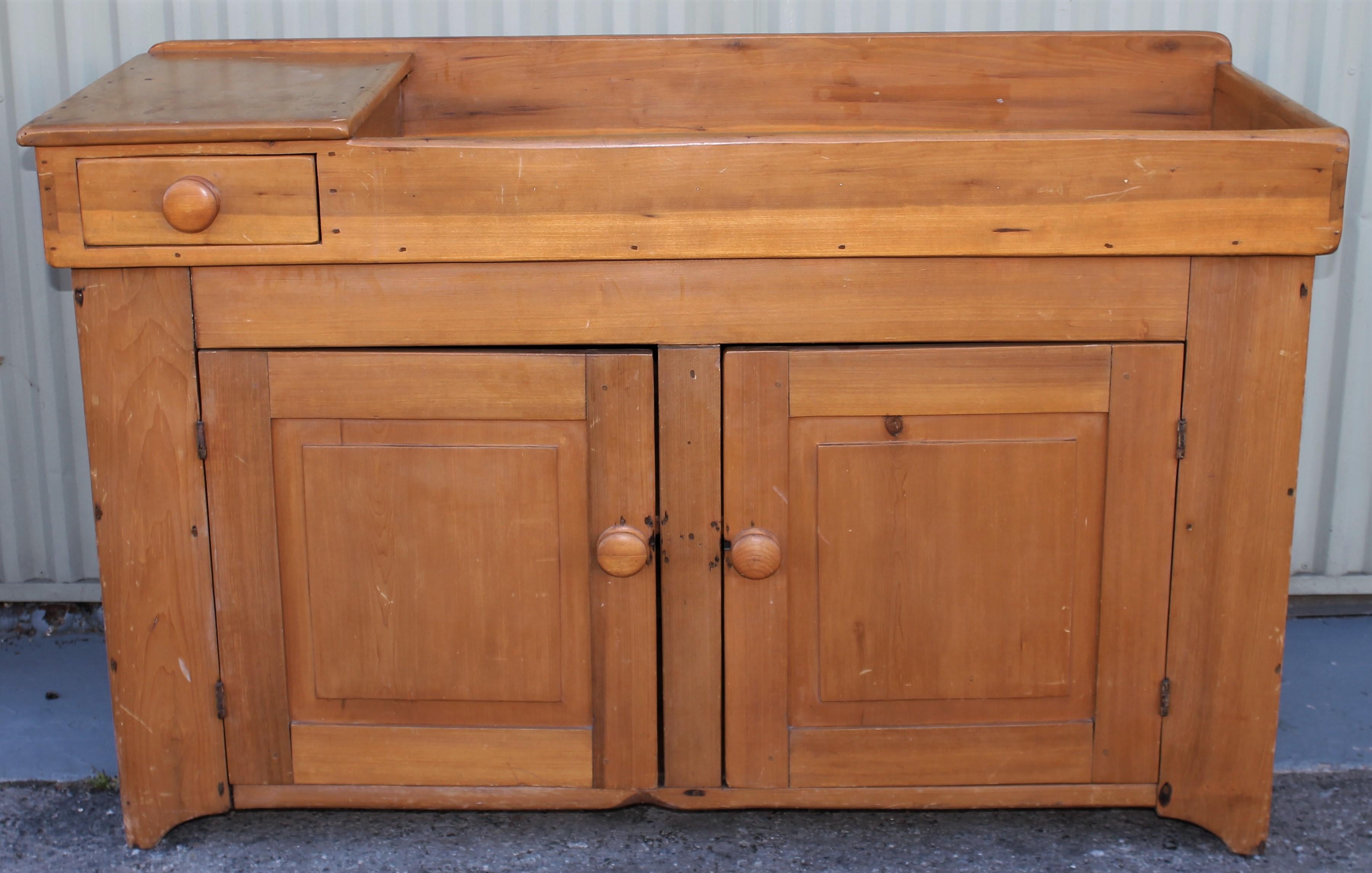 American 19thc New England Pine Dry Sink For Sale