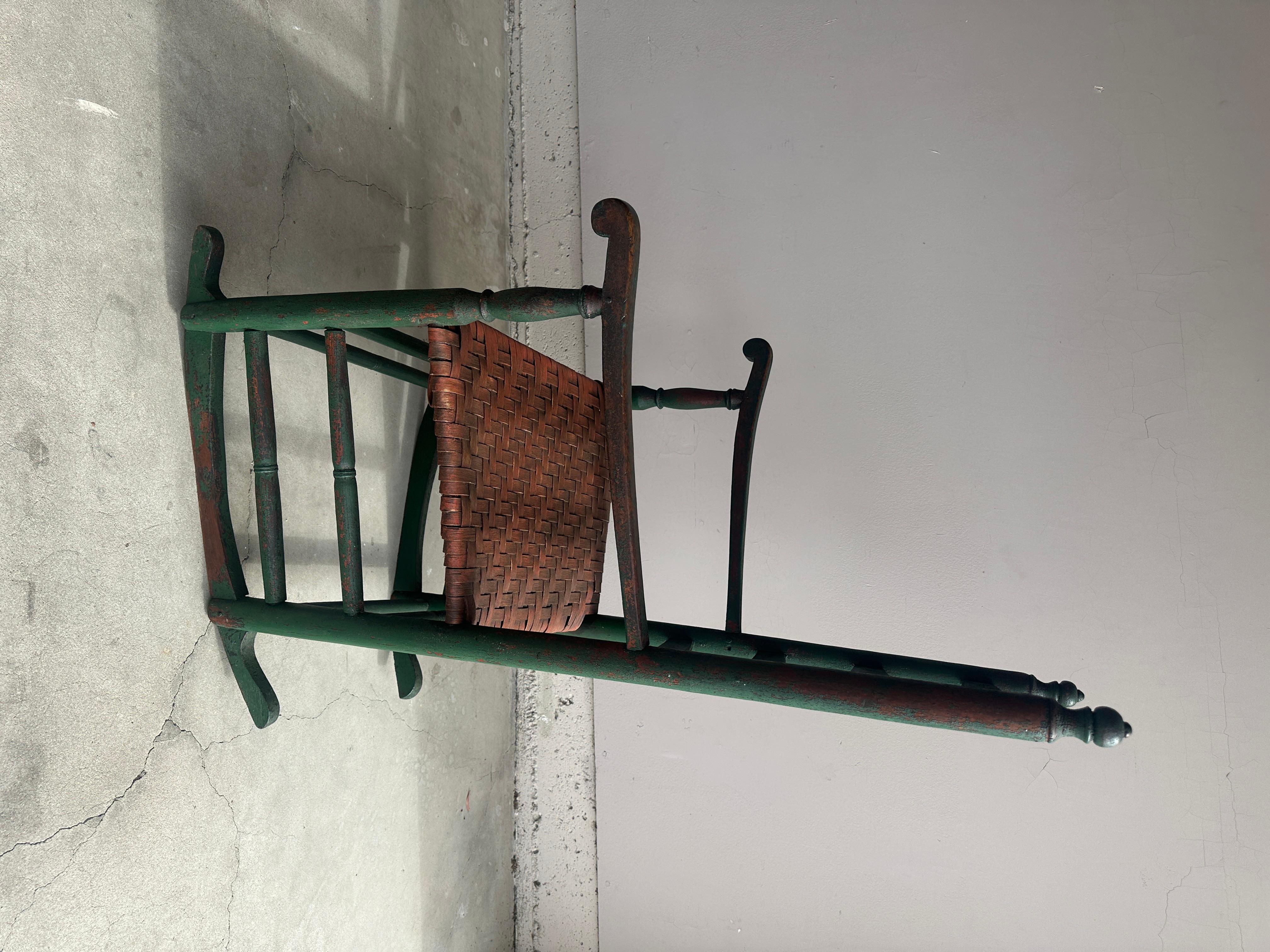 Stile Adirondack Sedia a dondolo originale Greene & Greene del XIX secolo con schienale a scaletta in vendita