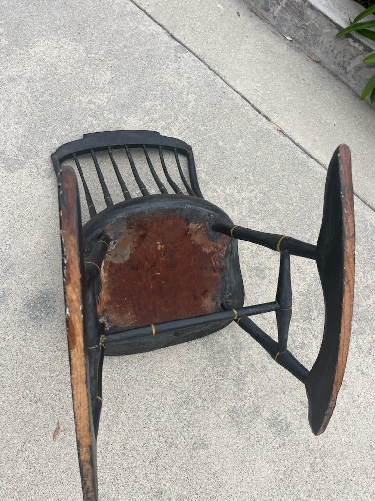 19th Century Original Black Painted Child's Windsor Rocker In Good Condition For Sale In Los Angeles, CA
