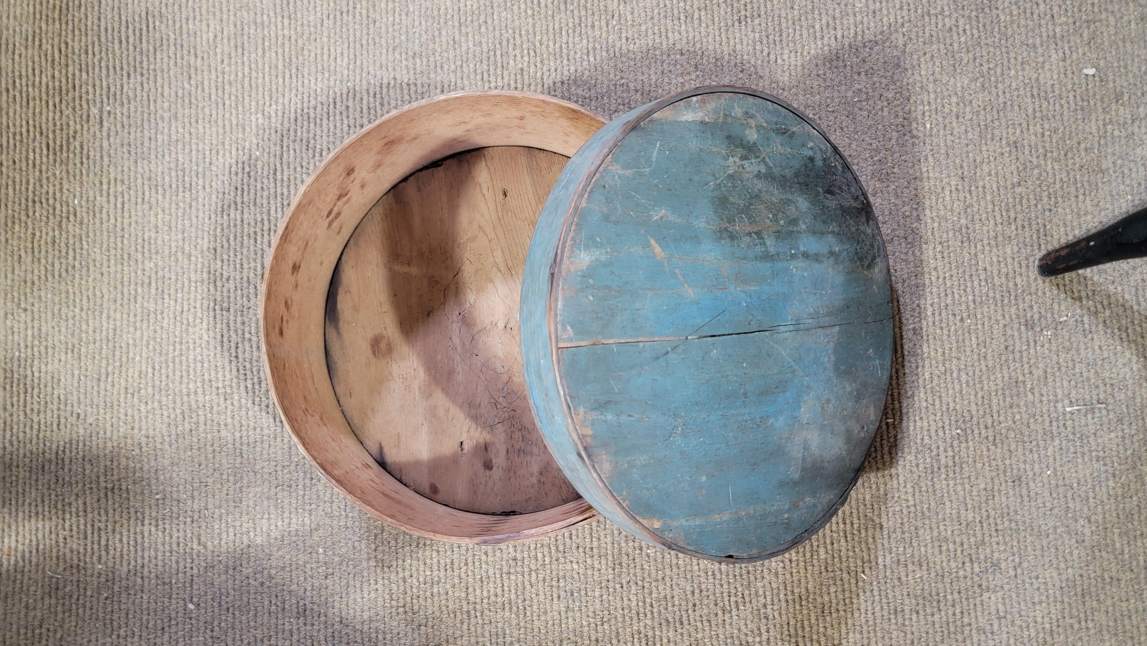19Thc Caja de despensa grande original azul/gris Adirondack en venta