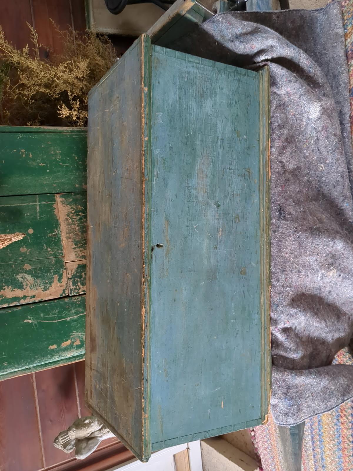 Américain Coffre à couvertures original du 19ème siècle peint en bleu en vente