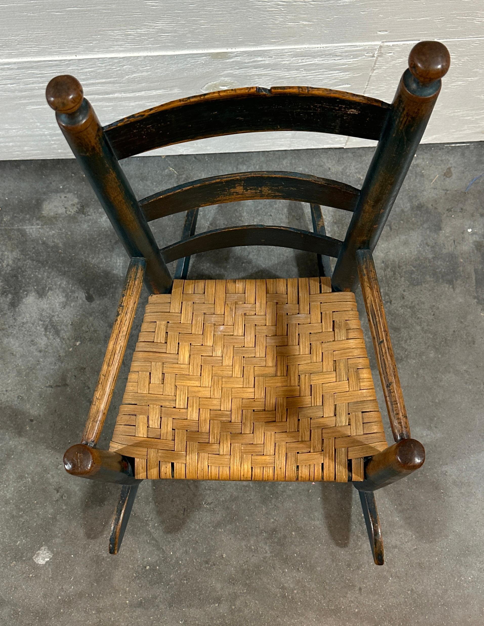 Berceuse d'origine pour enfant, 19e siècle, peinte en bleu Bon état - En vente à Los Angeles, CA