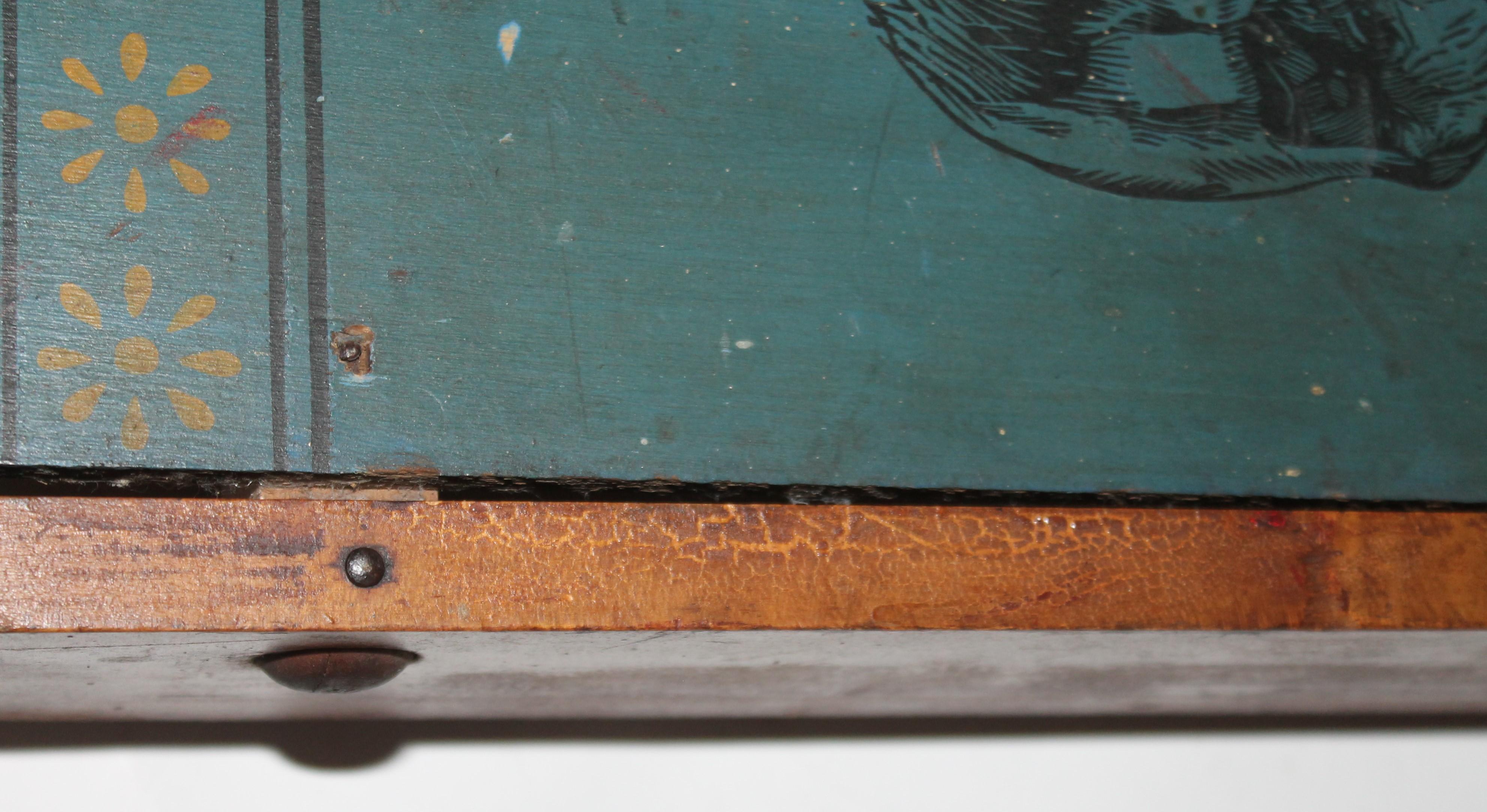 19th Century Original Blue Painted Sled with Pugs For Sale 2