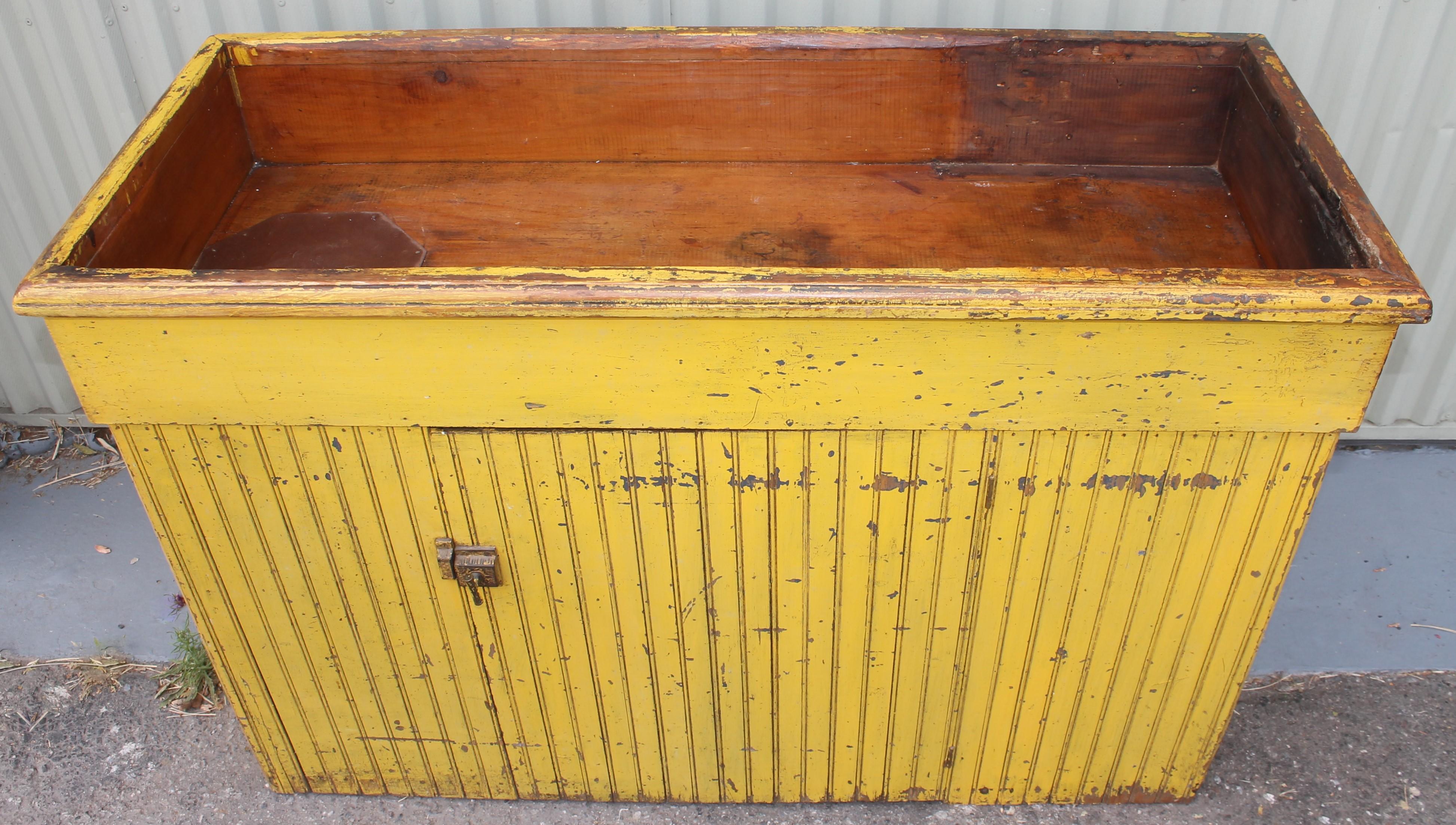 Adirondack 19th C Original Chrome Yellow Dry Sink