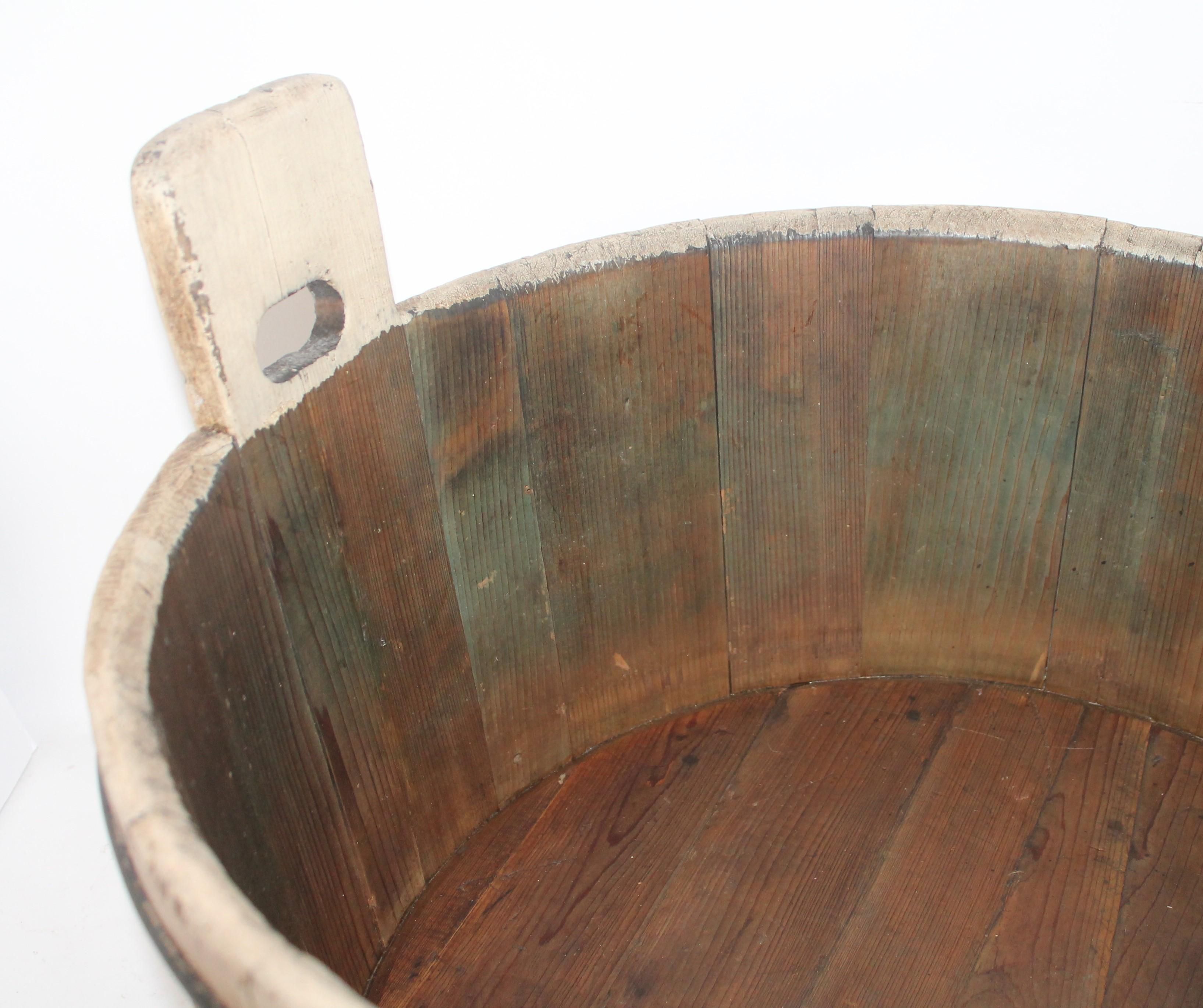 Country 19th Century Original Cream Painted Wash Tub