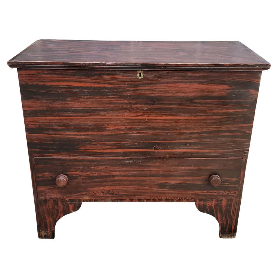 19th Century Blanket Chest in Original Comb Painted Surface For Sale at ...