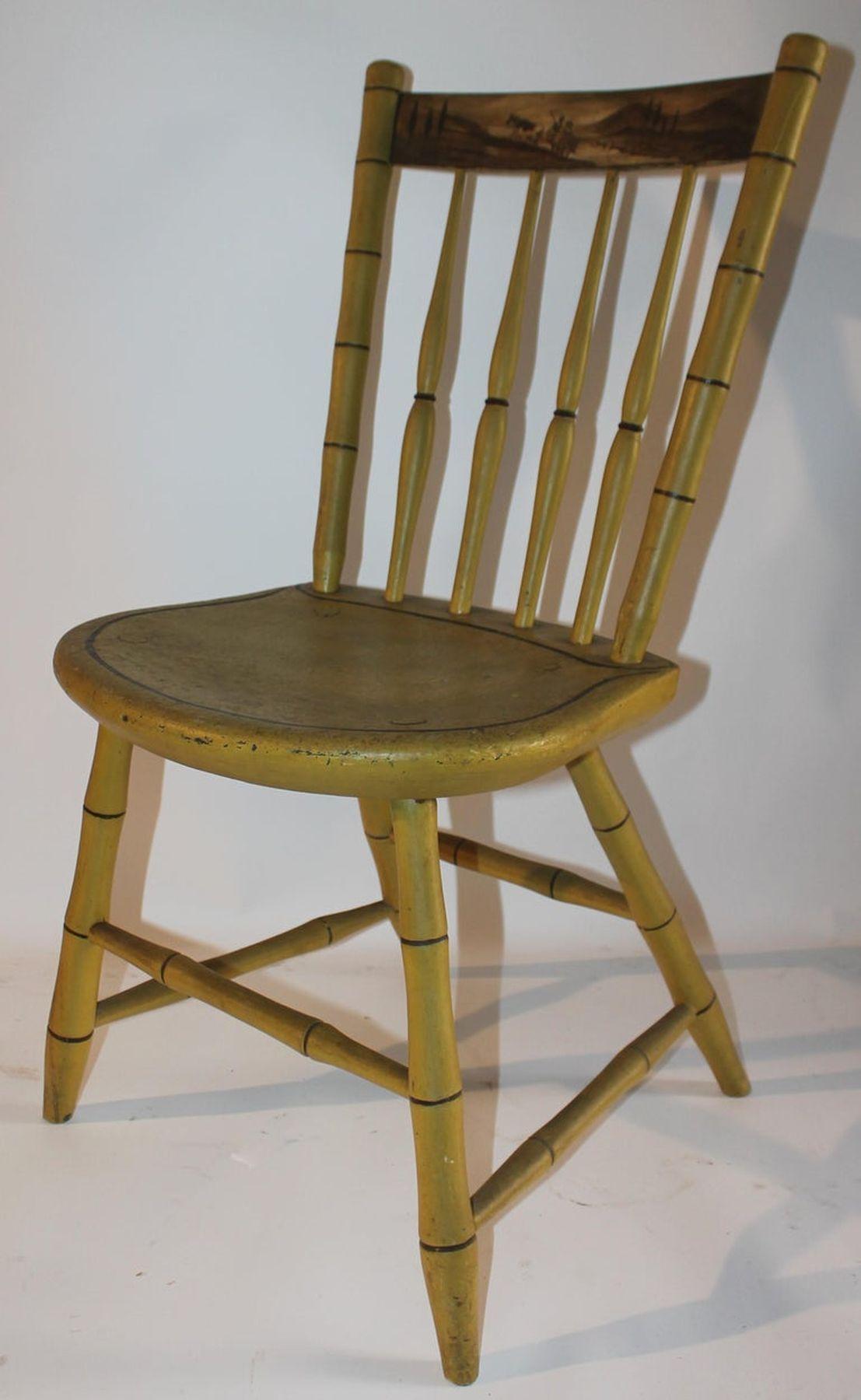 19. Jahrhundert Original bemalte und verzierte NE-Stühle im Zustand „Gut“ im Angebot in Los Angeles, CA